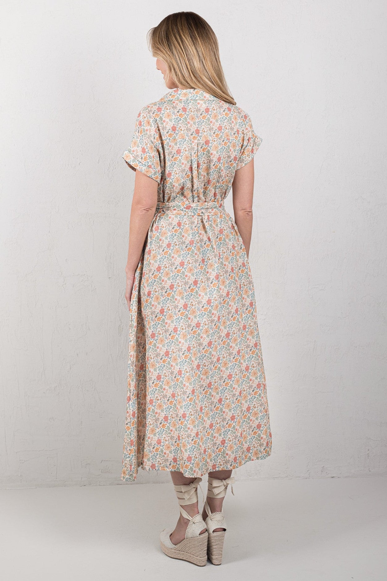 VESTIDO CAROL // FLOR LOTUS