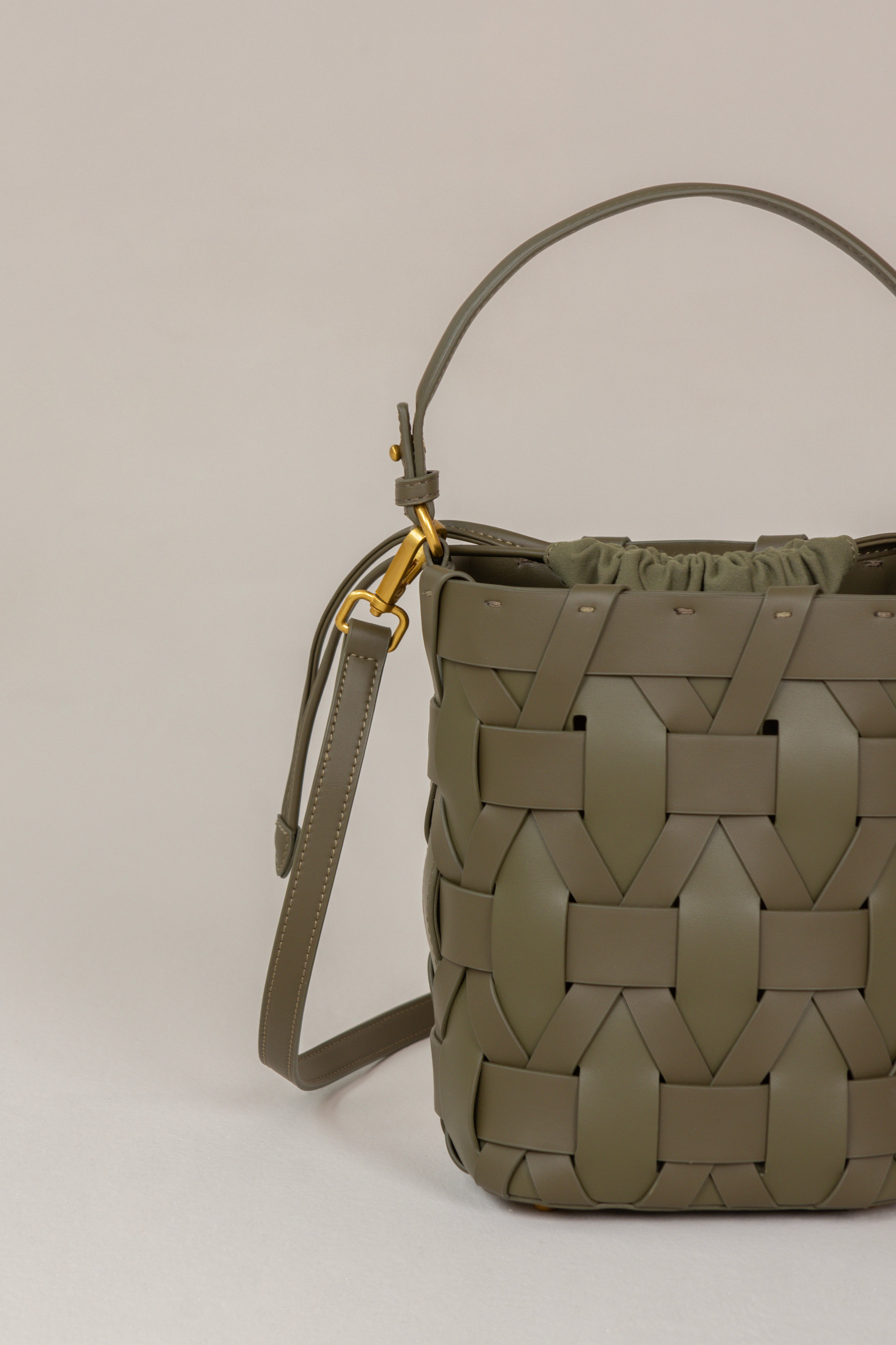 BOLSO ZOÉ // VERDE OLIVA