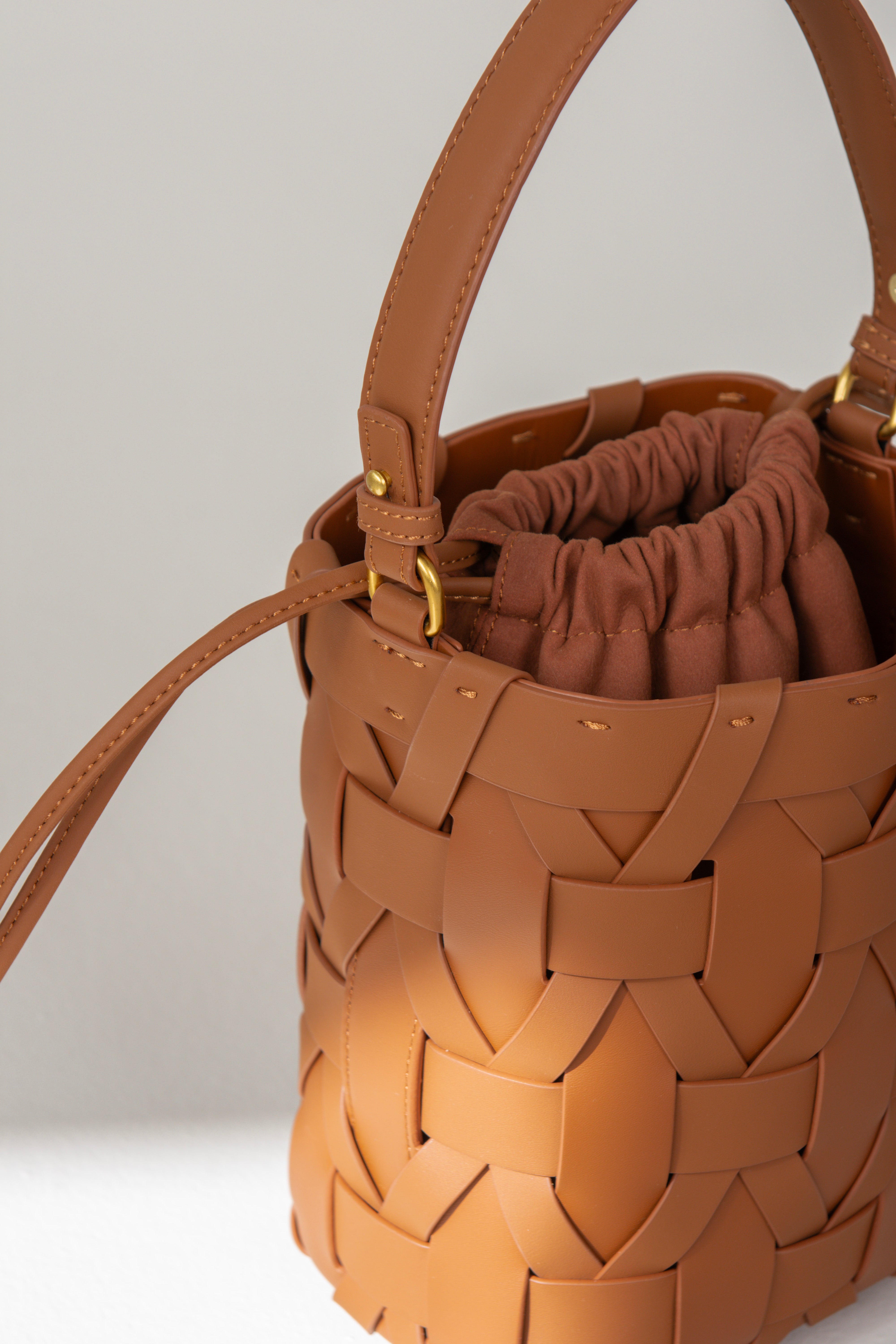 BOLSO ZOÉ // CAMEL