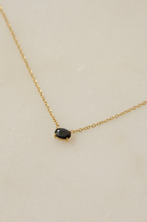 DELICATE NECKLACE // BLACK image 1