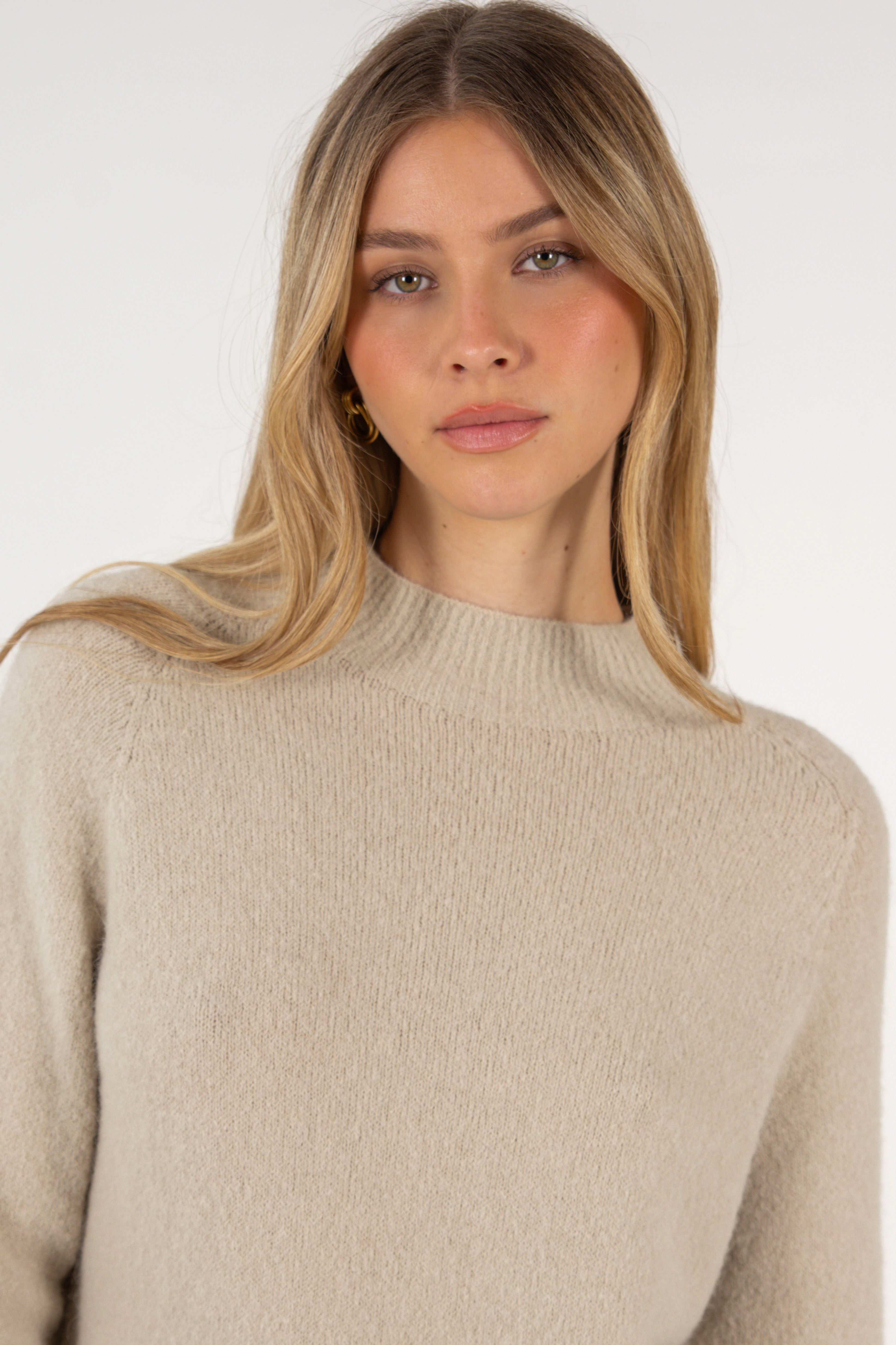 GABRIELA SWEATER // BEIGE