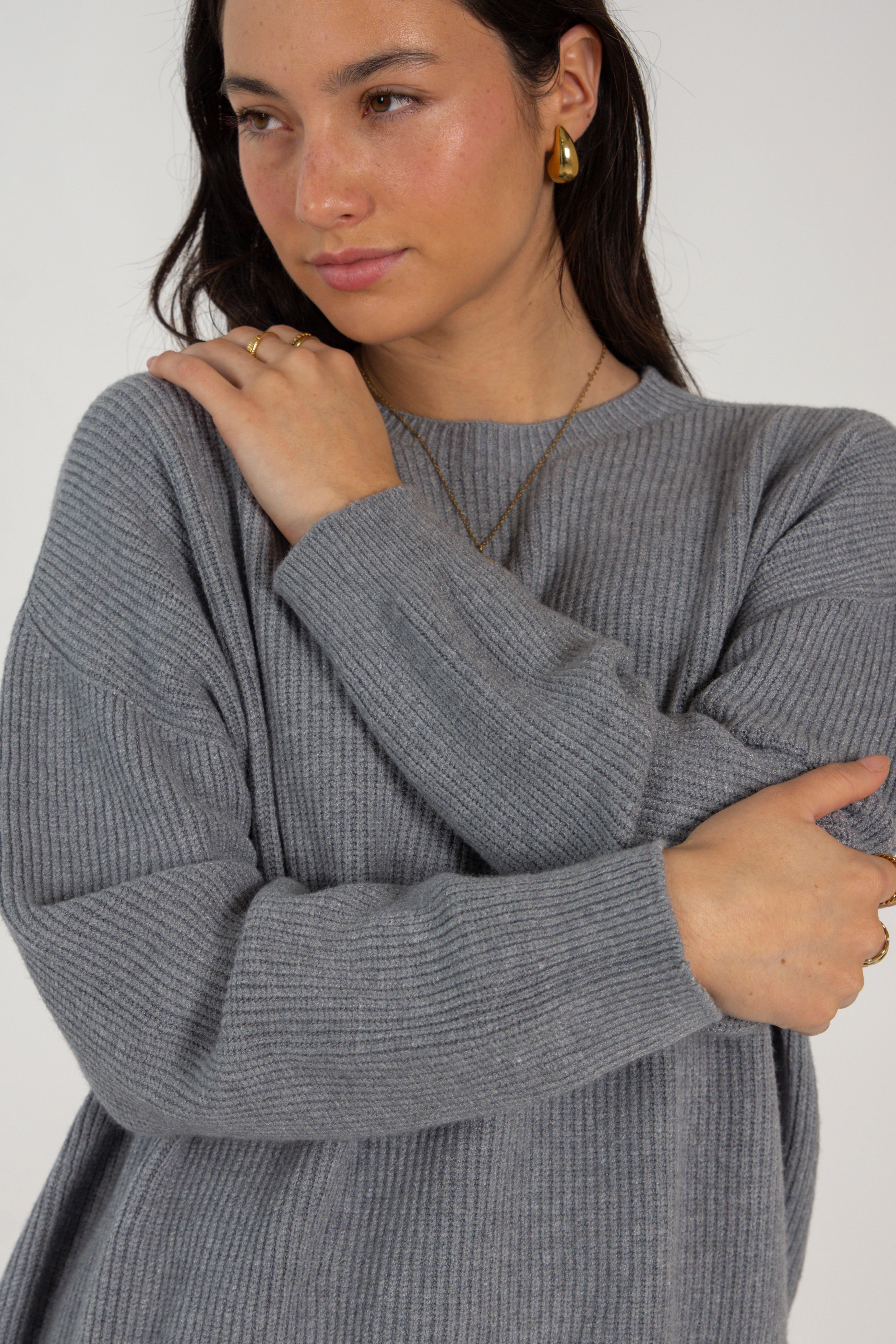 OLIVIA SWEATER // MEDIUM GREY