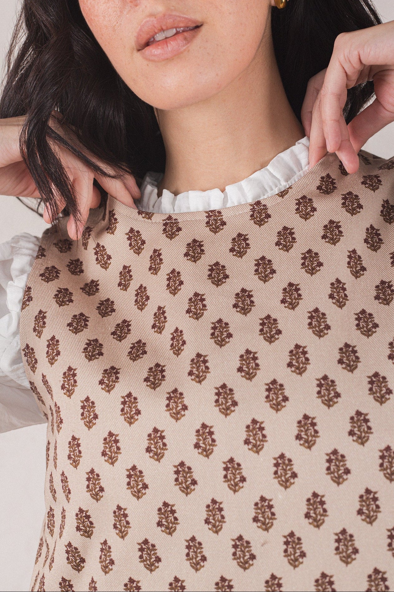 GALA DRESS // BROWN FLOWERS