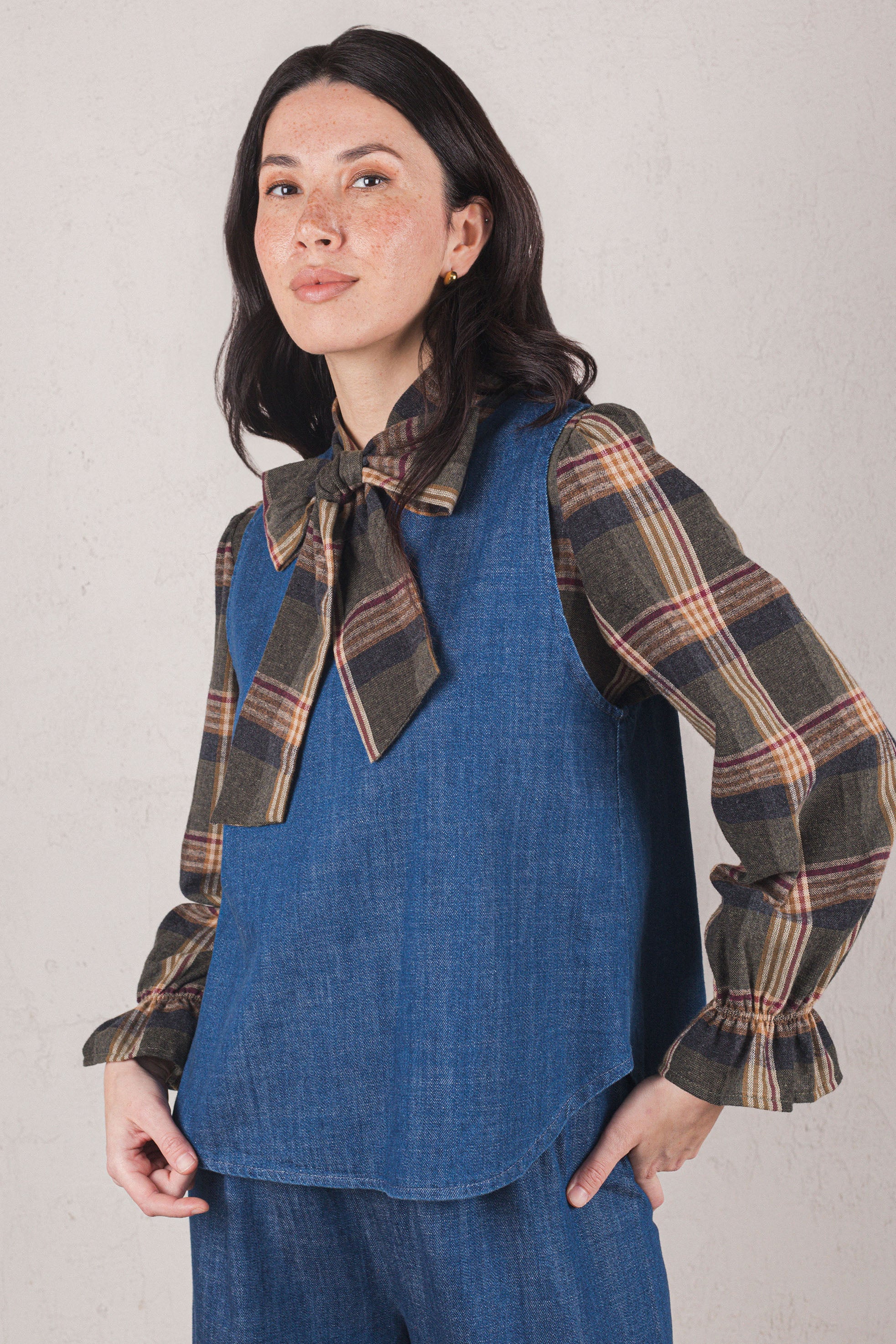 VICTORIA VEST // MEDIUM DENIM