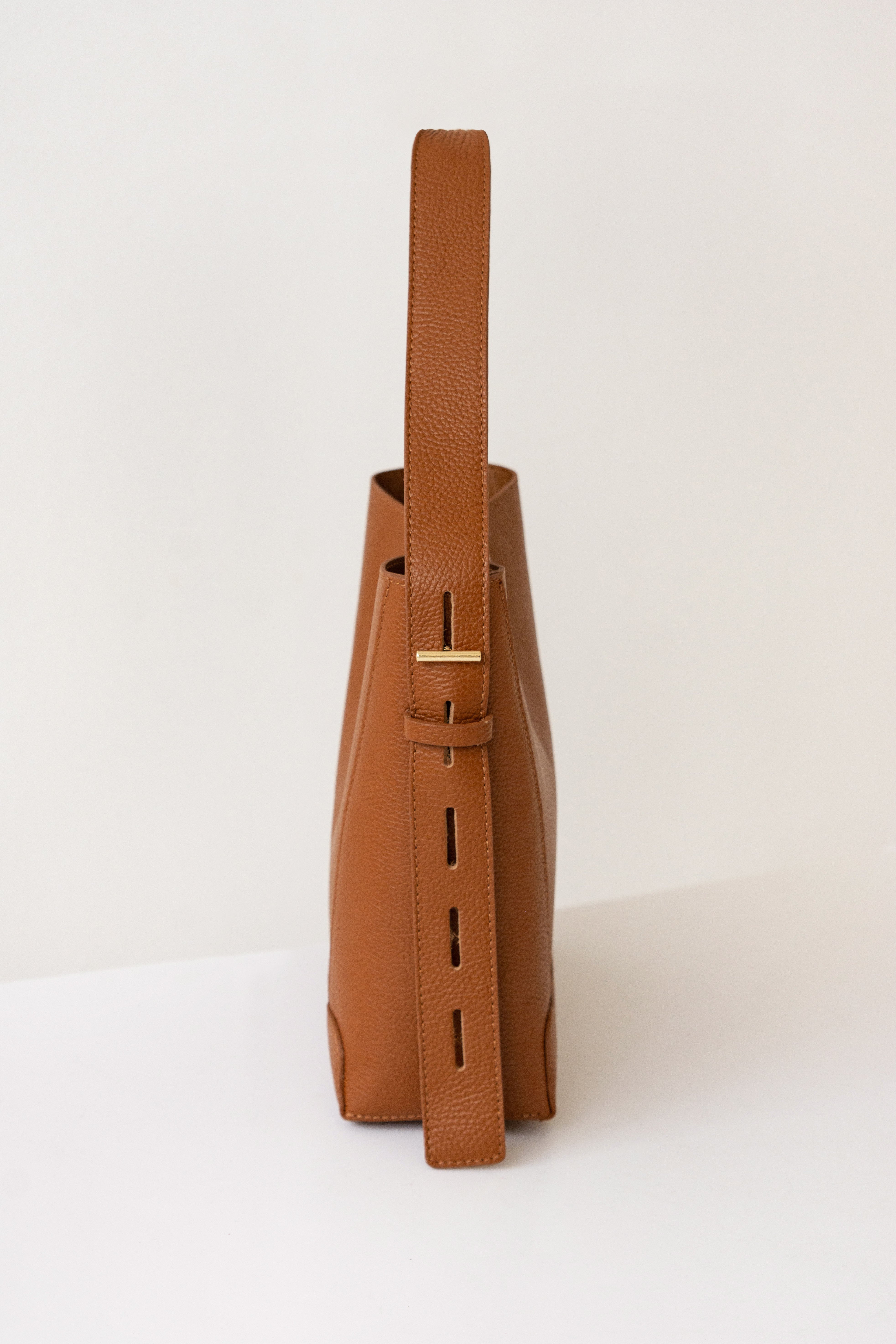 GALA BAG // CAMEL