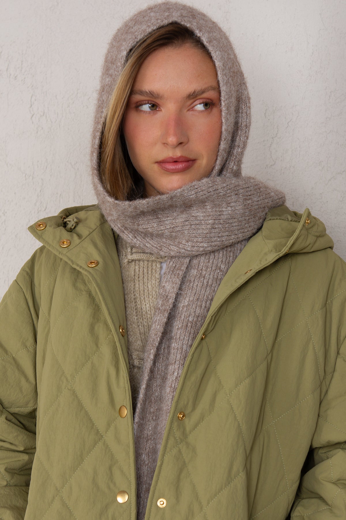 BUFANDA CAPUCHA // TAUPE