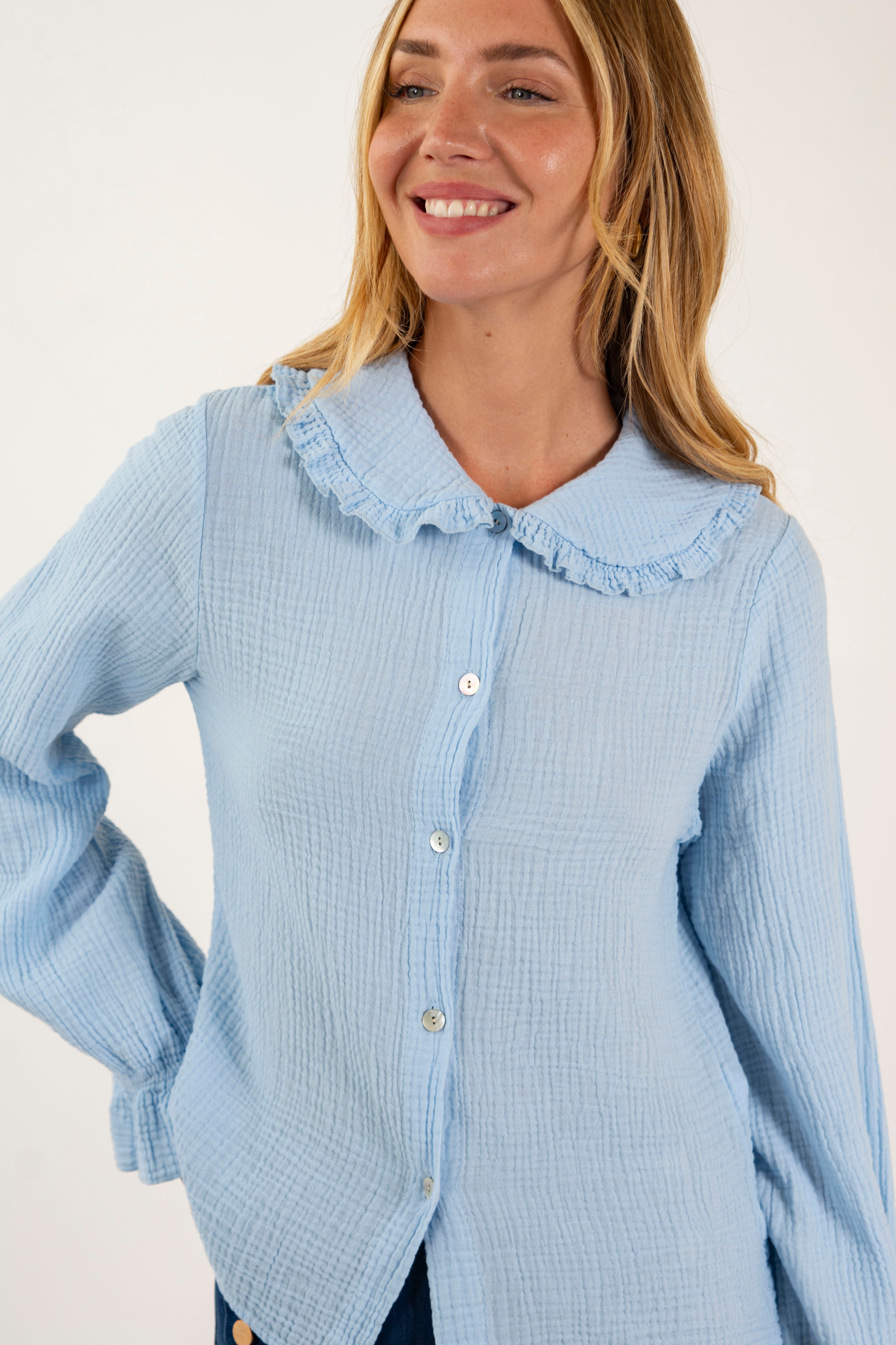 LAURA SHIRT // LIGHT BLUE