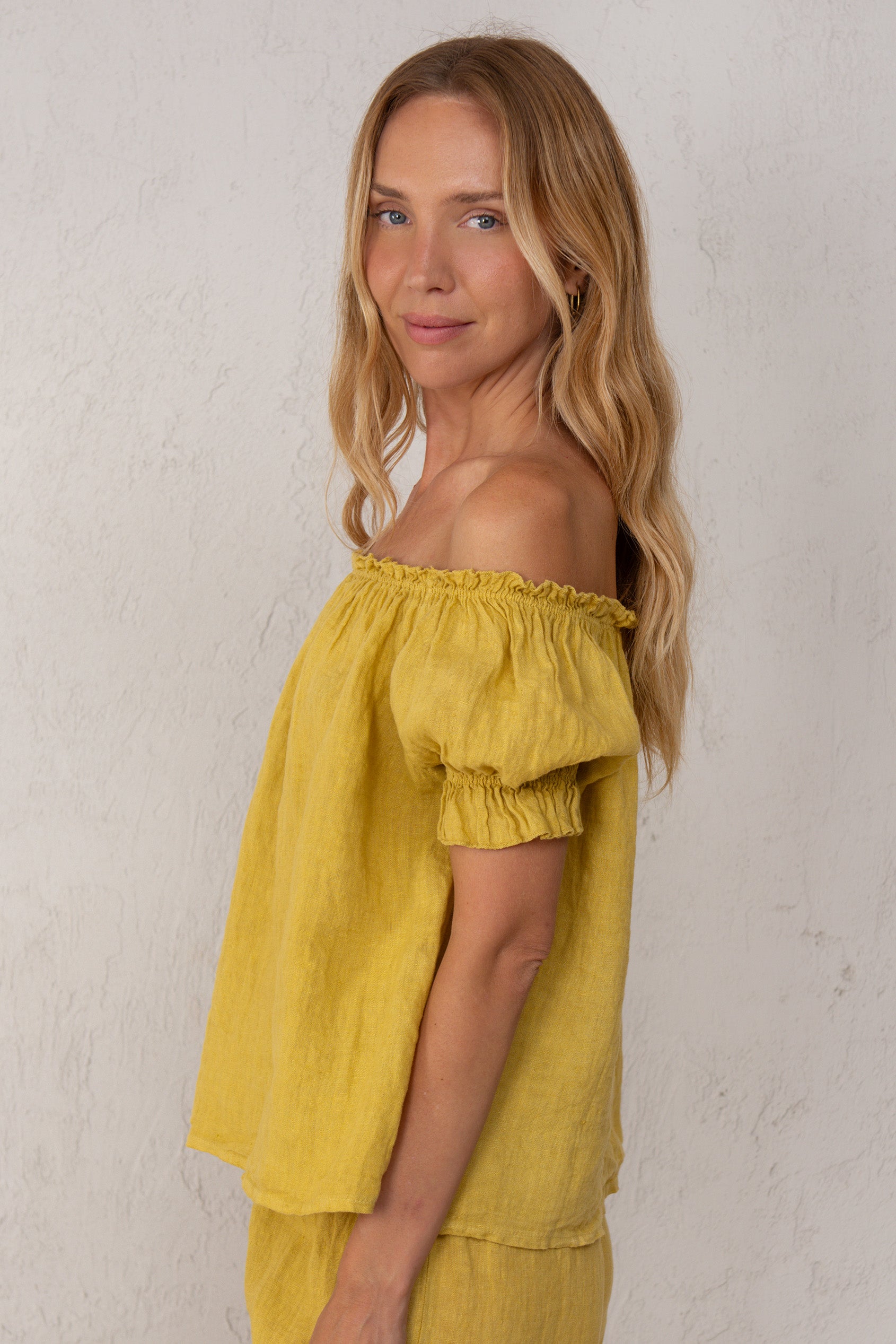 CAMISA CLAUDIA // LINO MOSTAZA // ON DEMAND