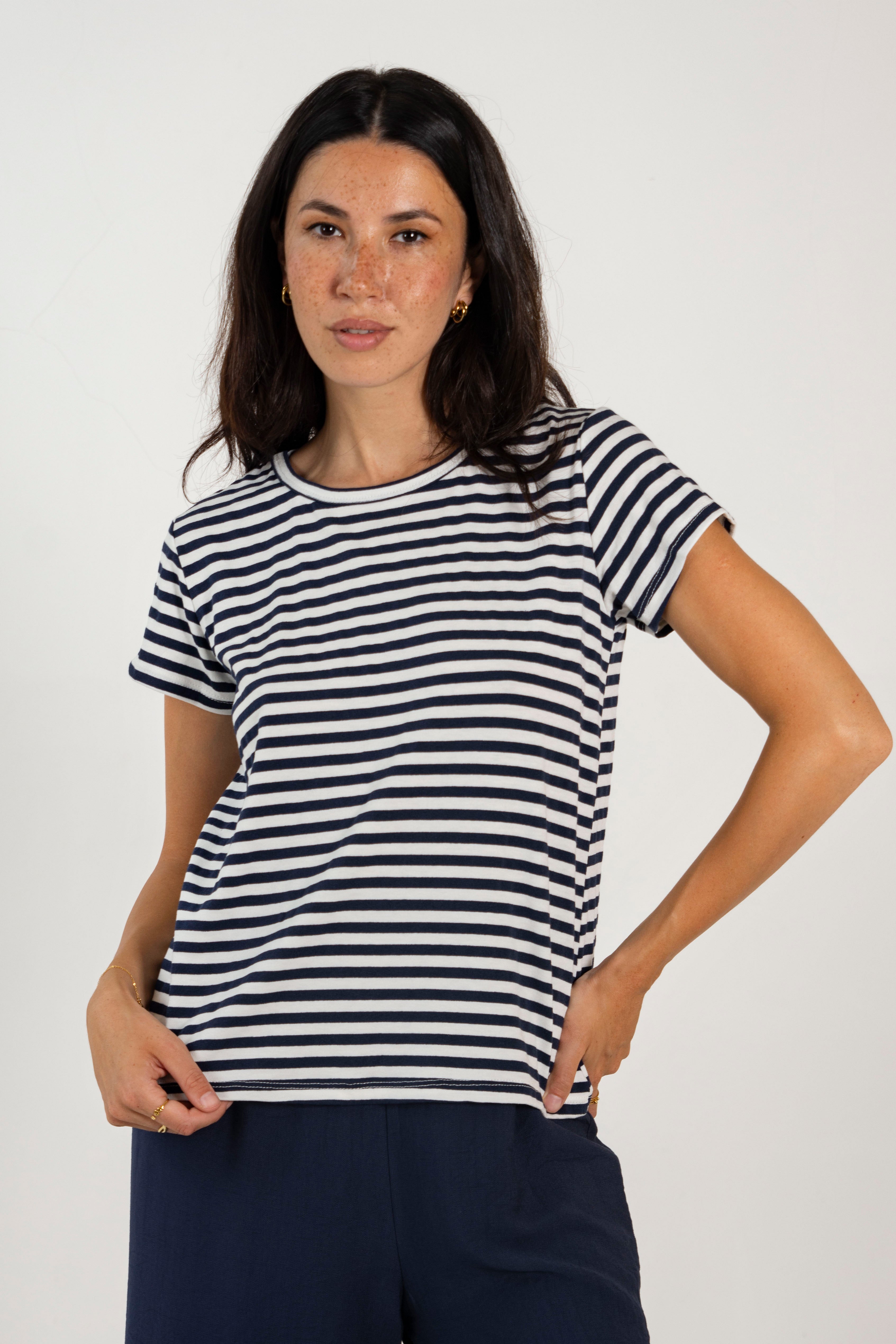 SUSANA T-SHIRT // DARK BLUE