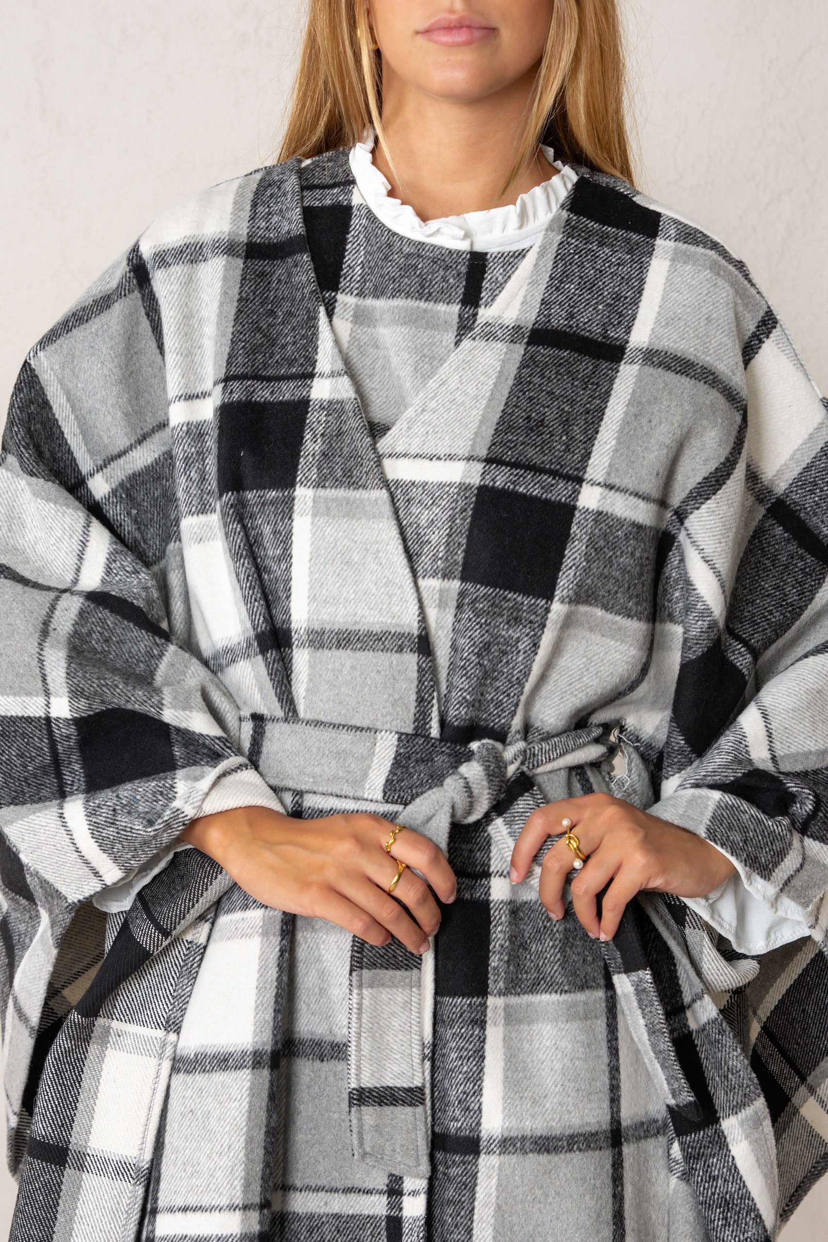 CAPA GABRIELLA // NEGRO