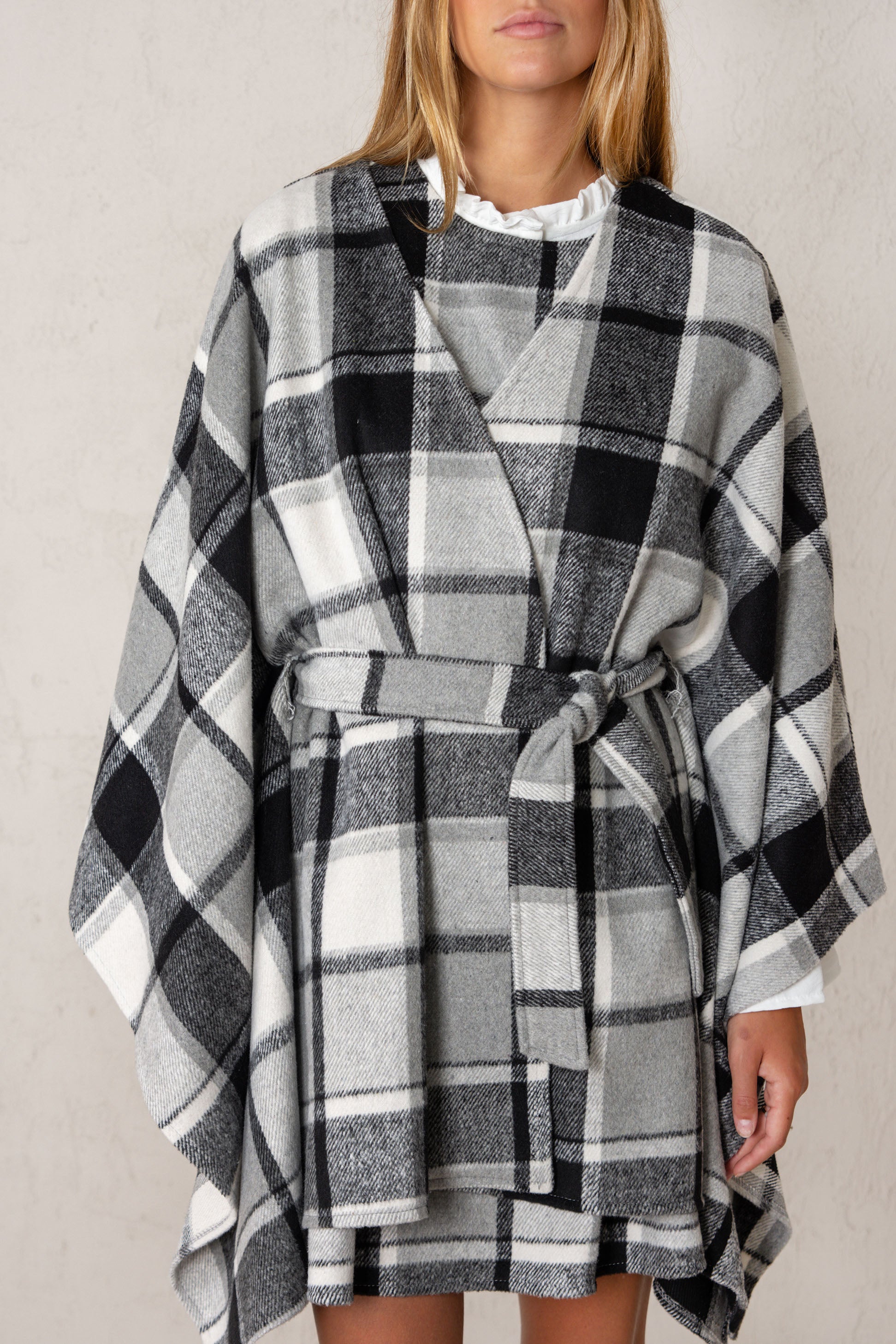 CAPA GABRIELLA // NEGRO