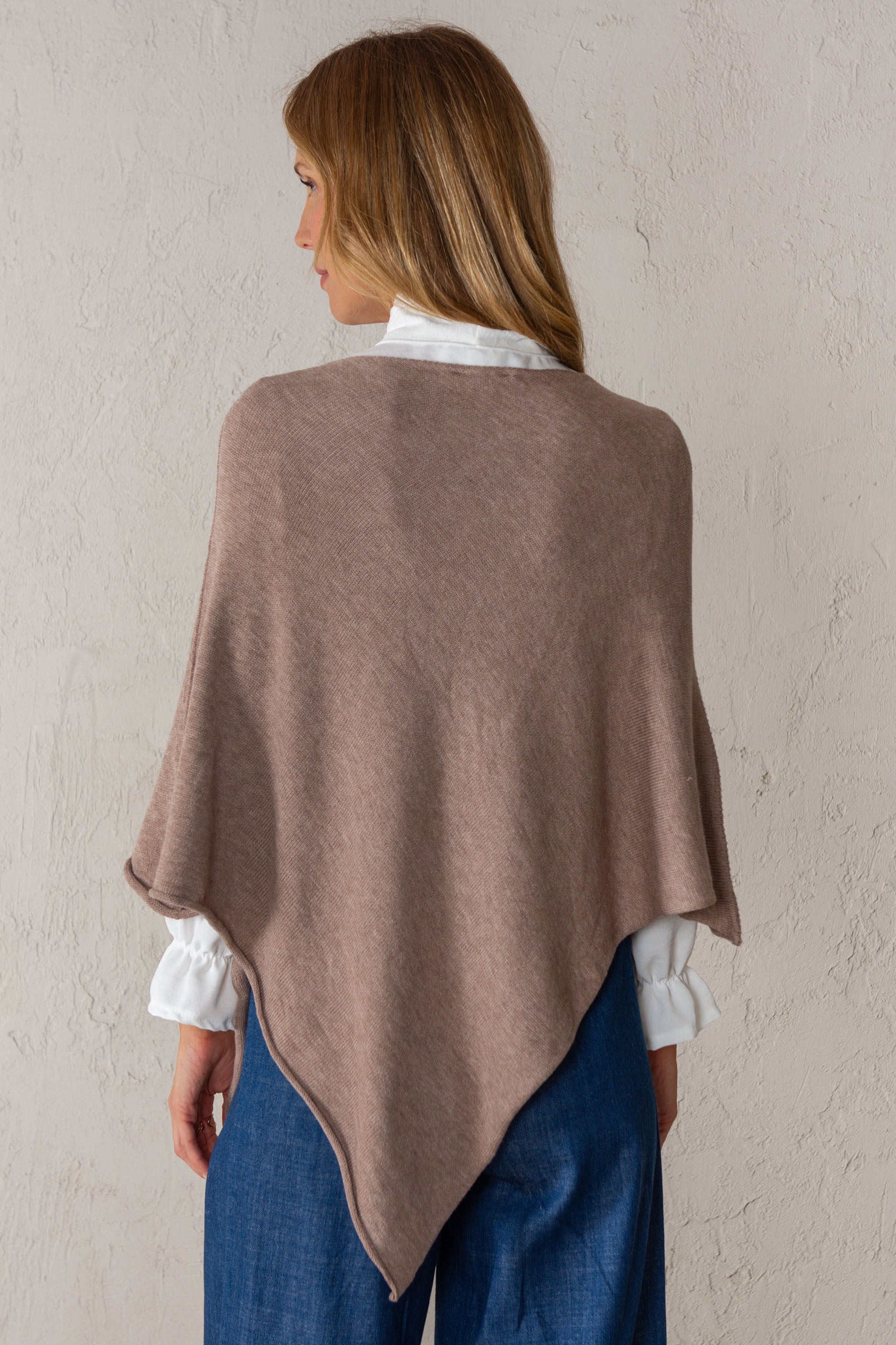 CAPA AURORA // TAUPE