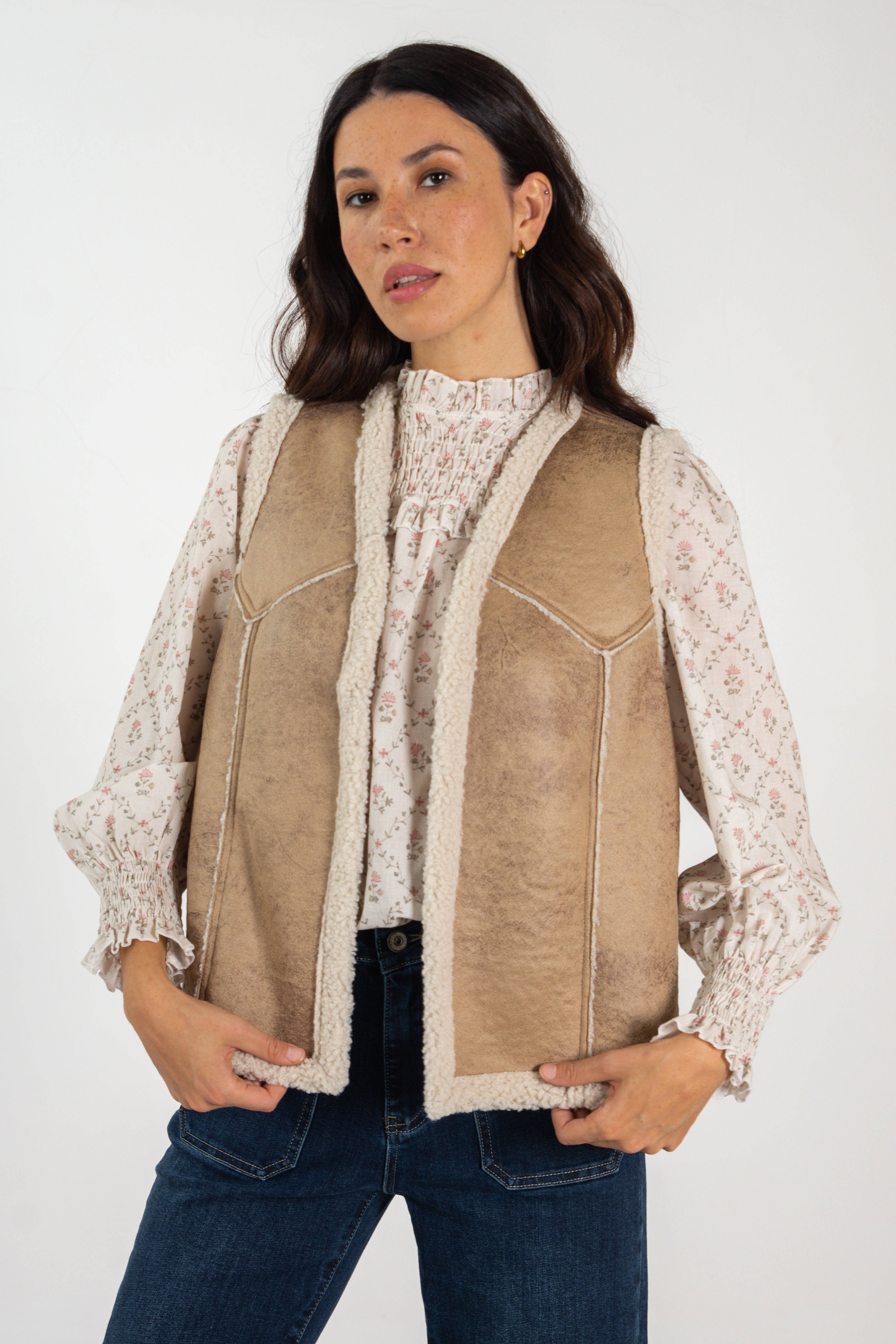 SUSANA VEST // TAUPE