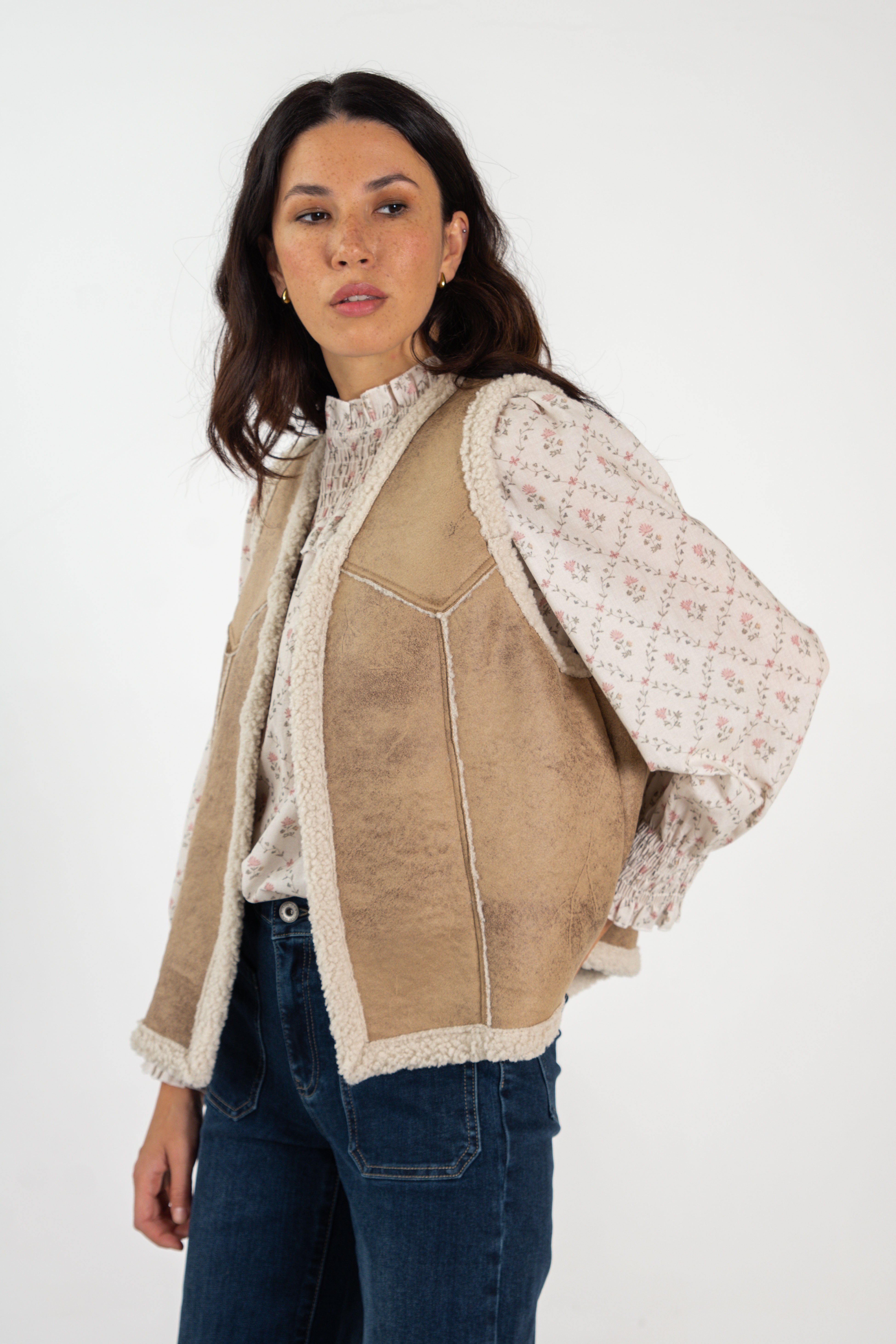 SUSANA VEST // TAUPE