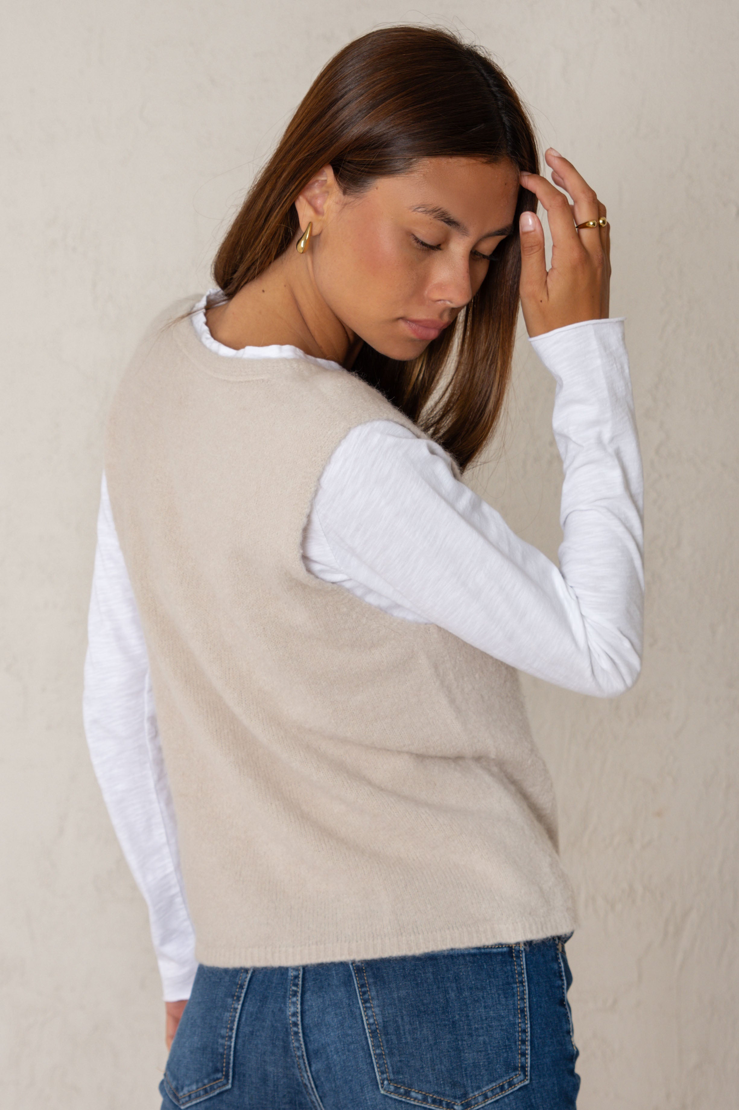CHALECO CLARA // BEIGE