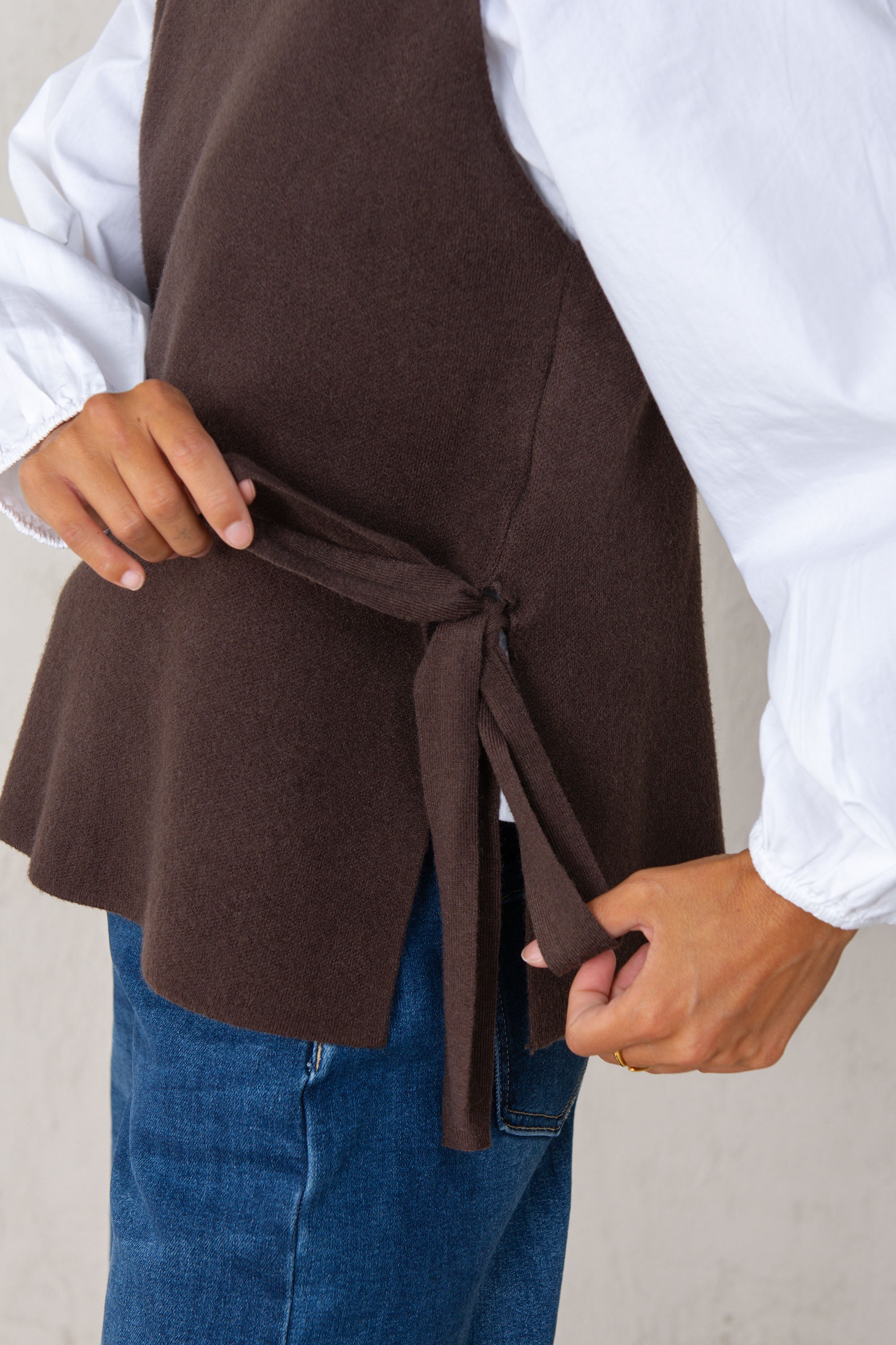 JULIET VEST // BROWN