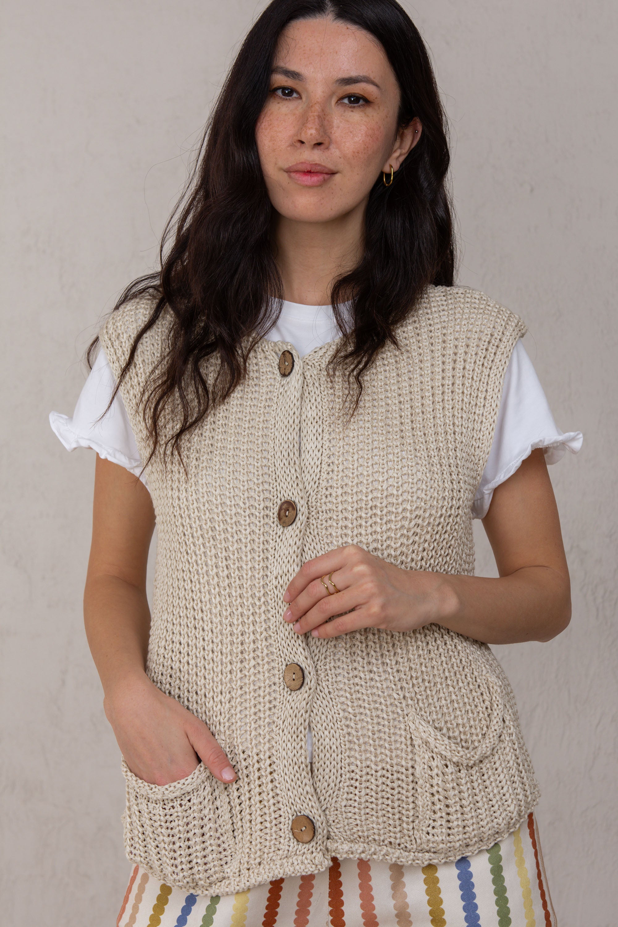 CHALECO LOLA // BEIGE