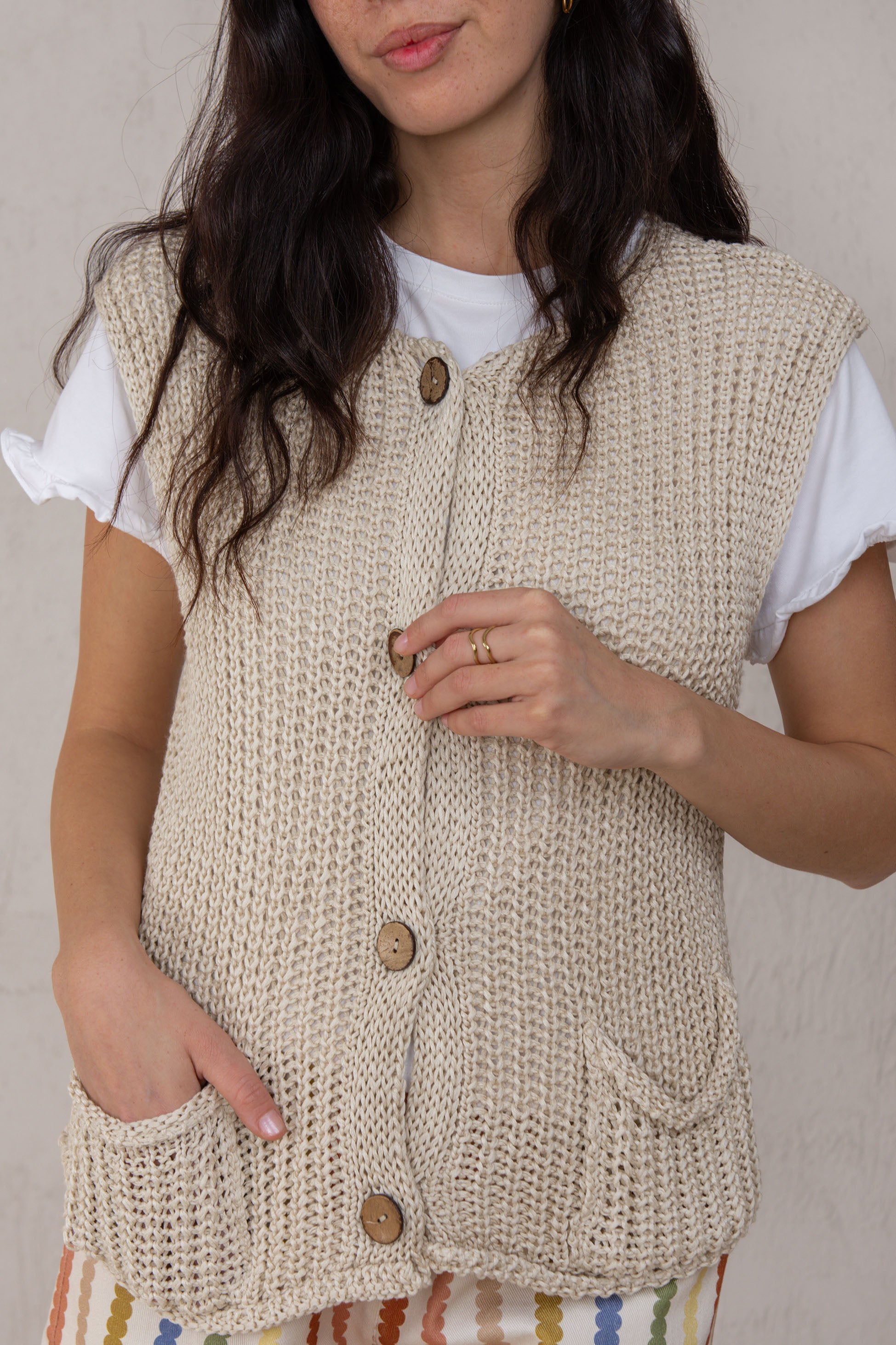 CHALECO LOLA // BEIGE