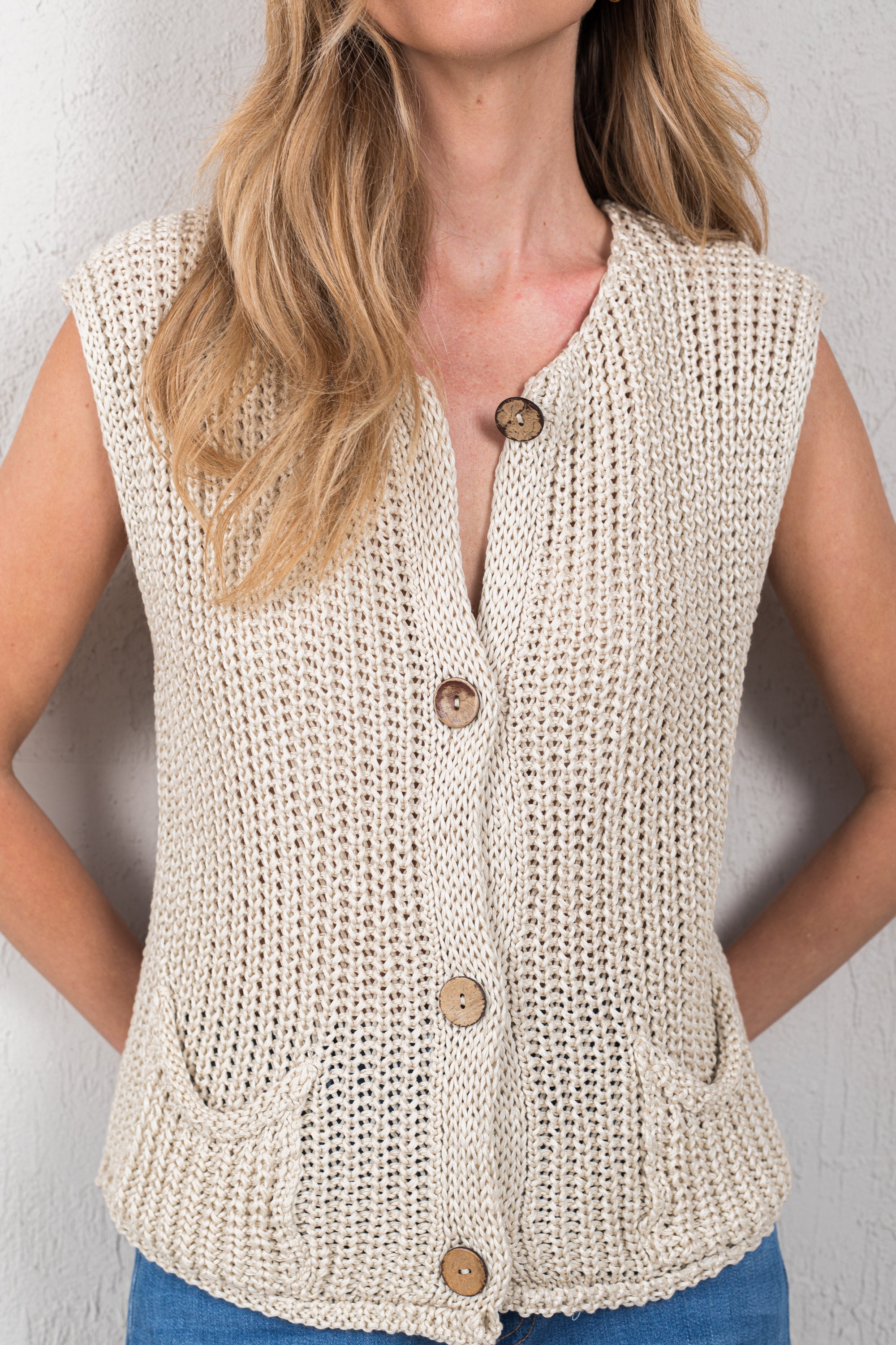 CHALECO LOLA // BEIGE // ON DEMAND