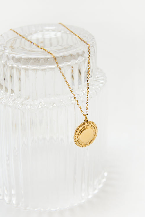 MINIMAL MEDALLION NECKLACE image 1