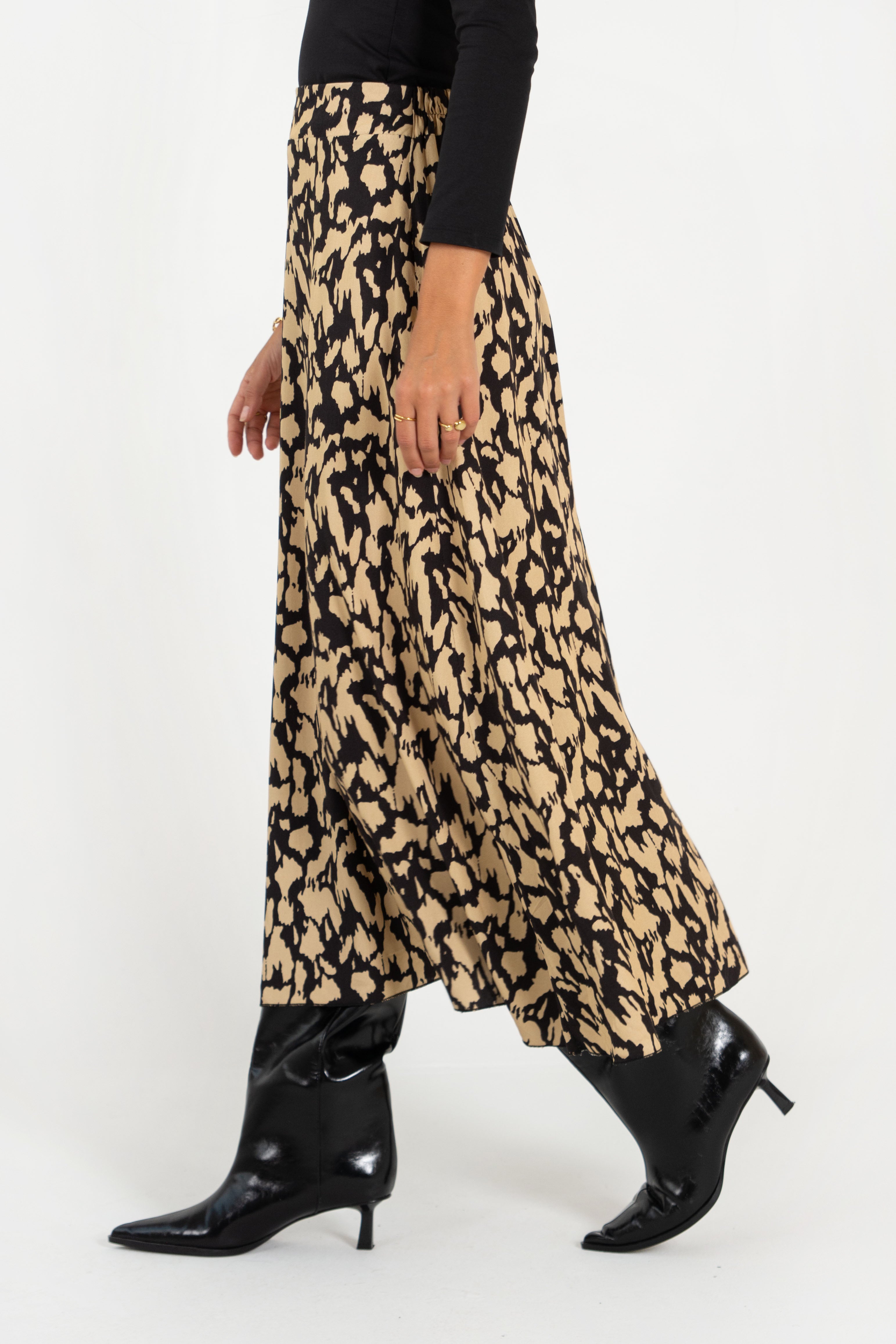 CARLA SKIRT // BLACK PRINT