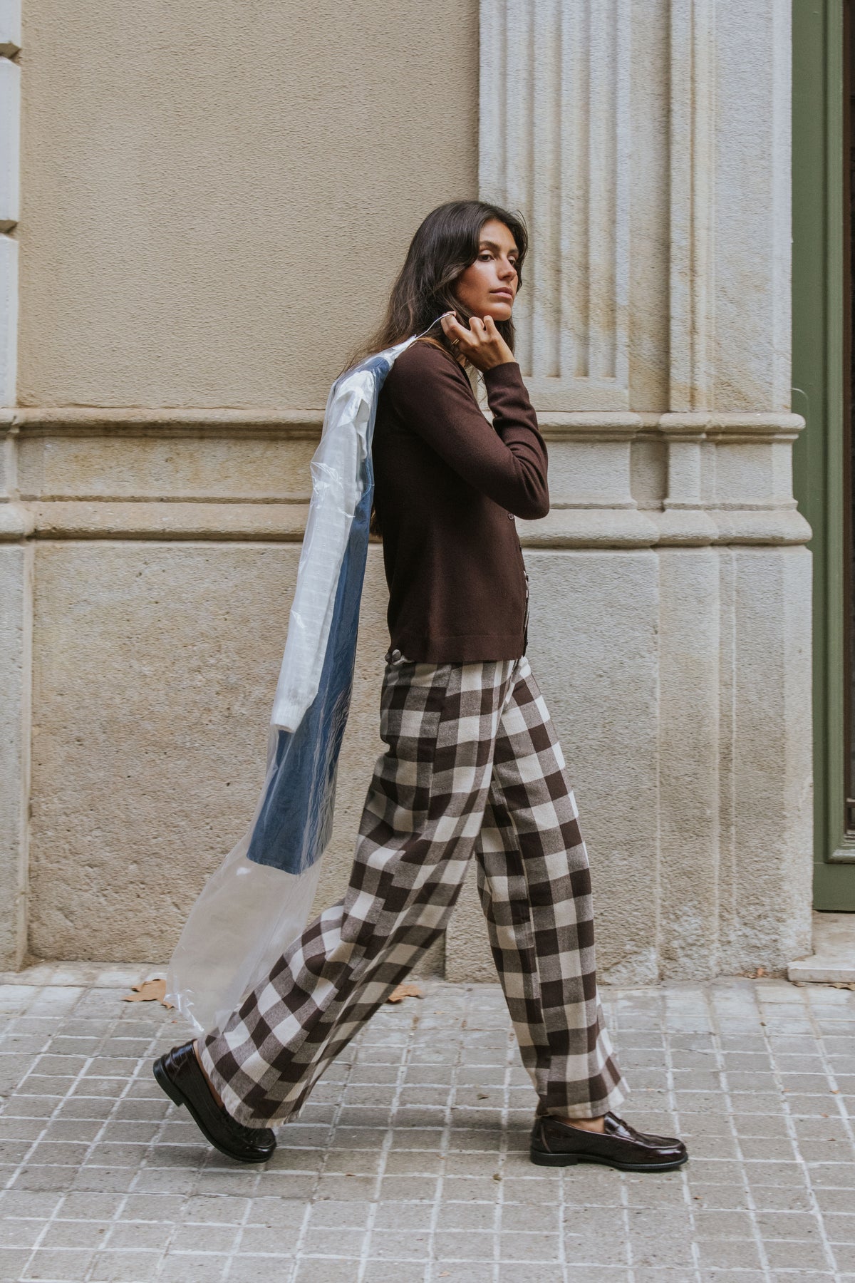 GABRIELA CHECKED BROWN TROUSERS