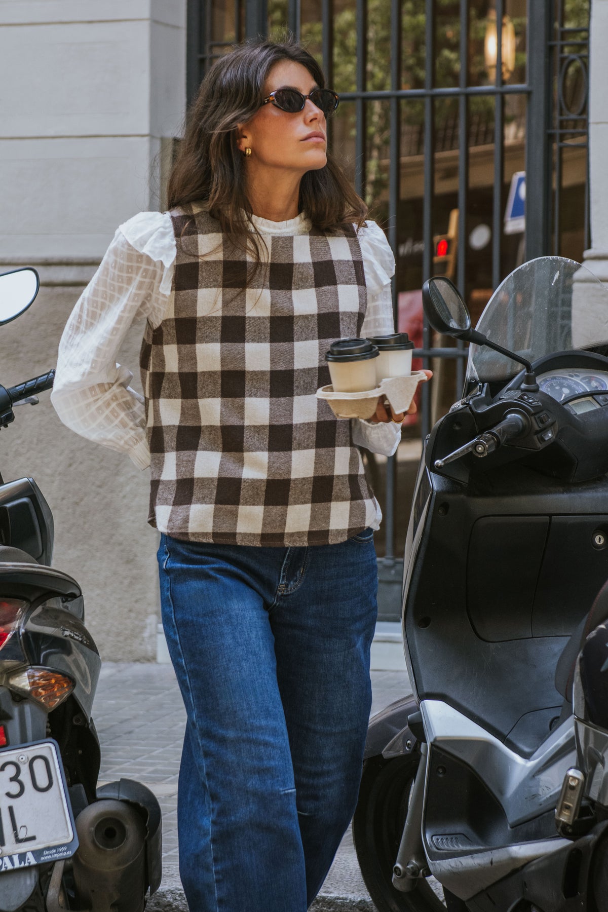 VICTORIA PLAID BROWN VEST