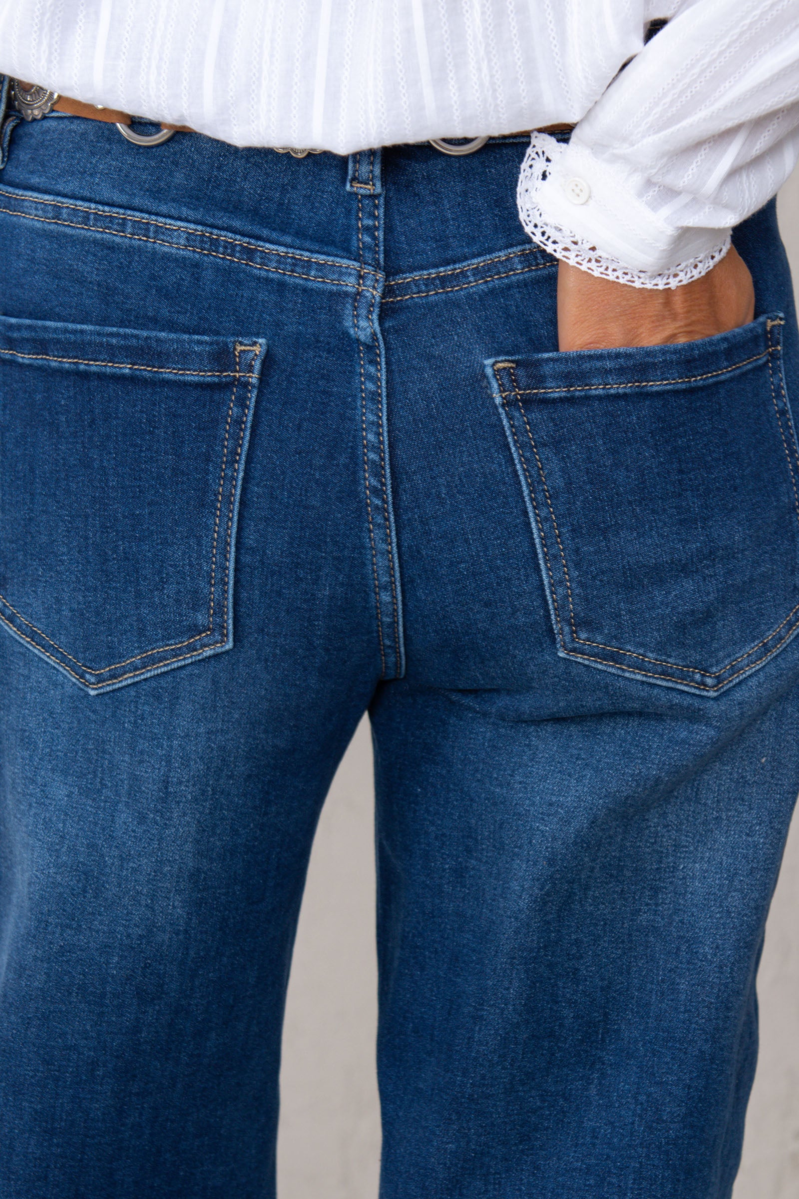 JEANS CRISTINA // DENIM MEDIO