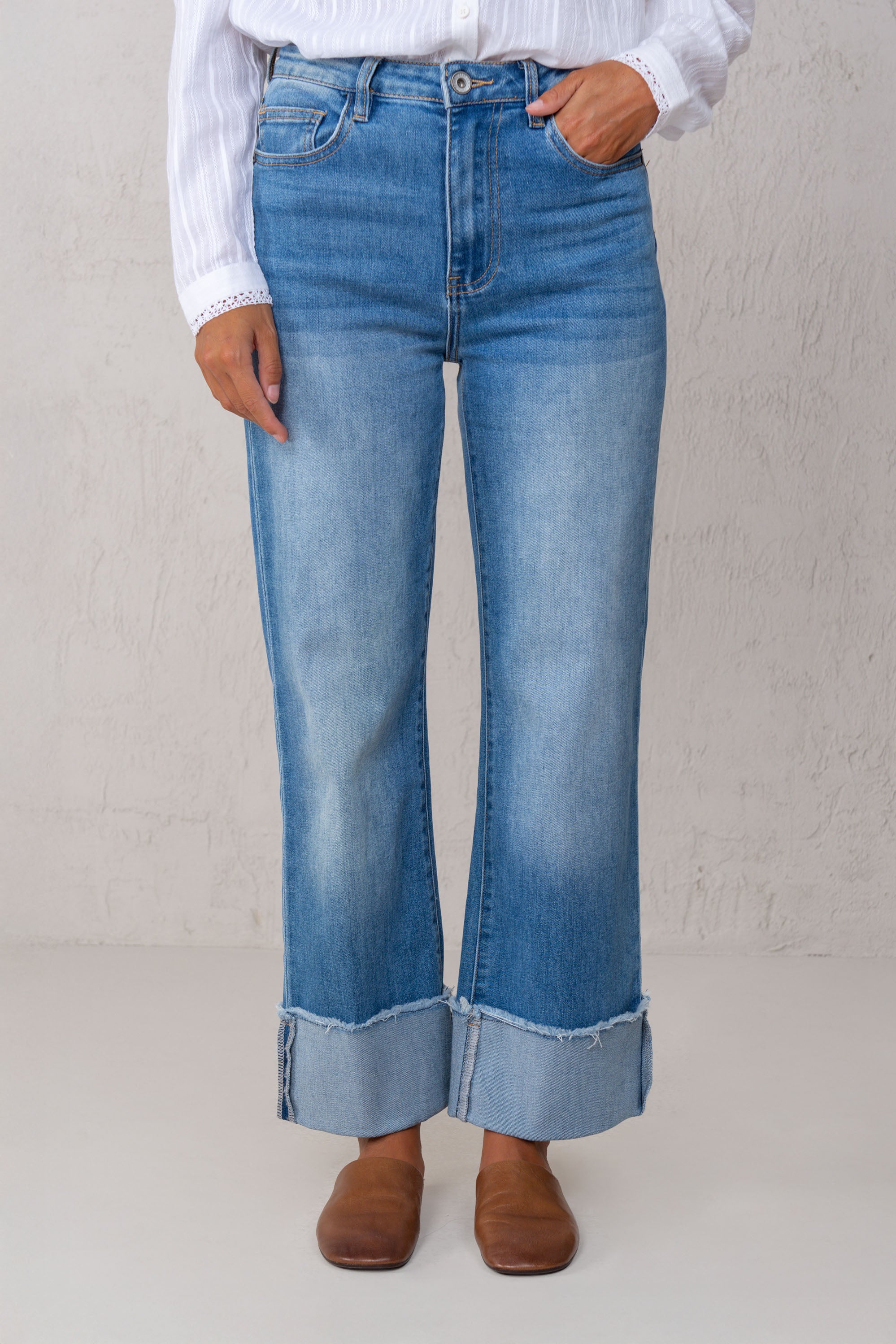 JEANS JIMENA // MEDIUM DENIM