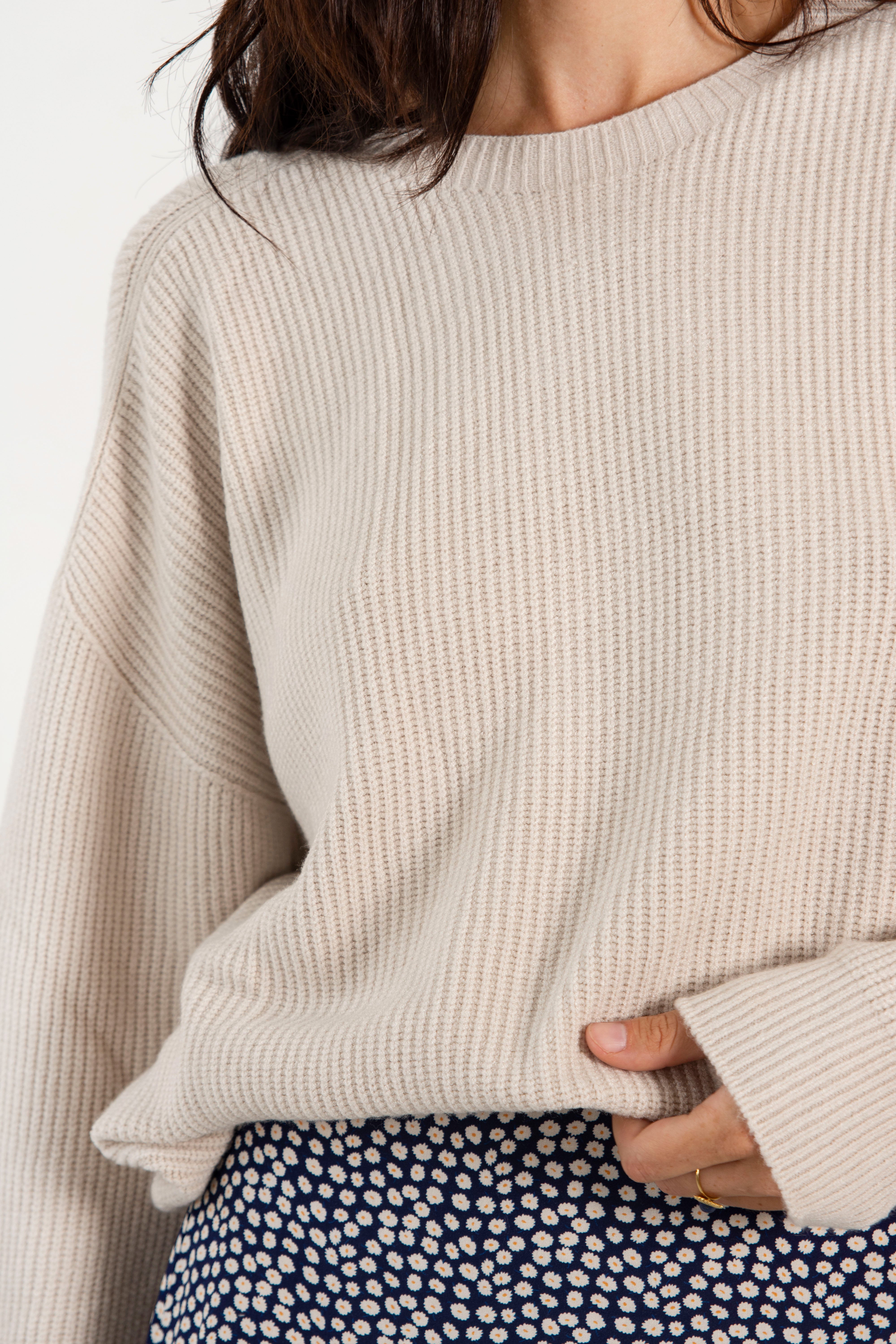 OLIVIA SWEATER // BEIGE