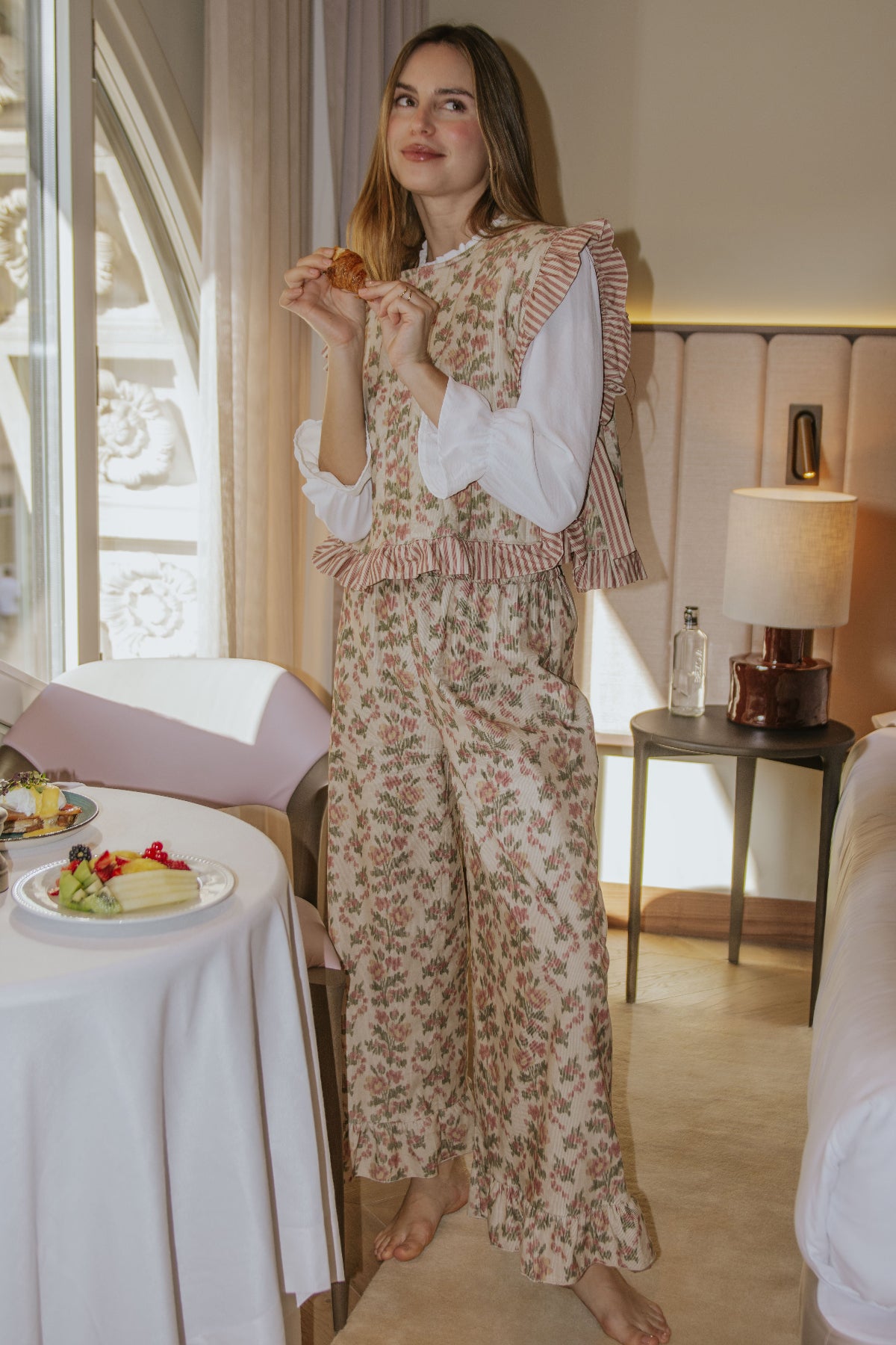 PANTALÓN CHLOE // FLORES ROSA