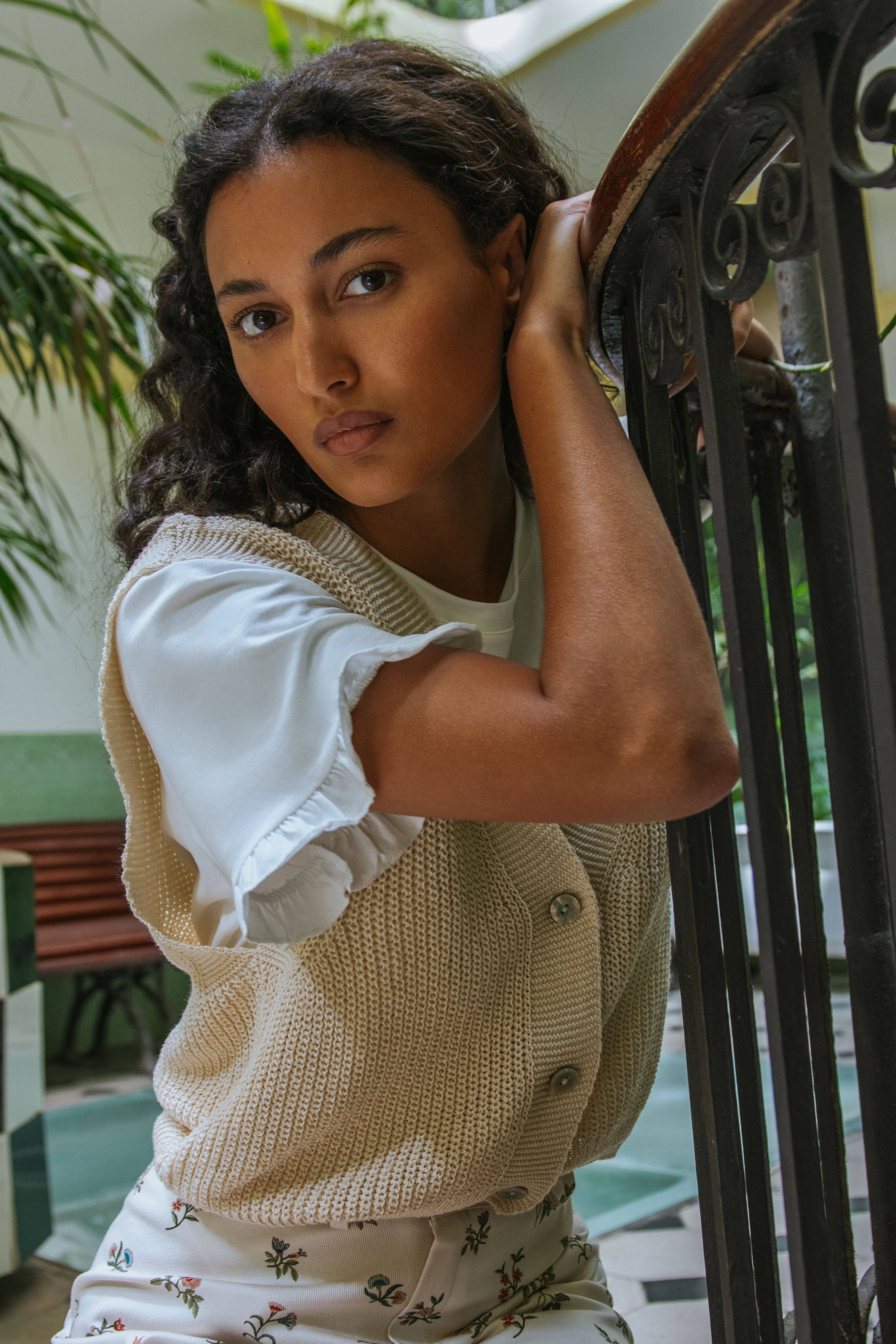 CHALECO CLAUDIA // BEIGE