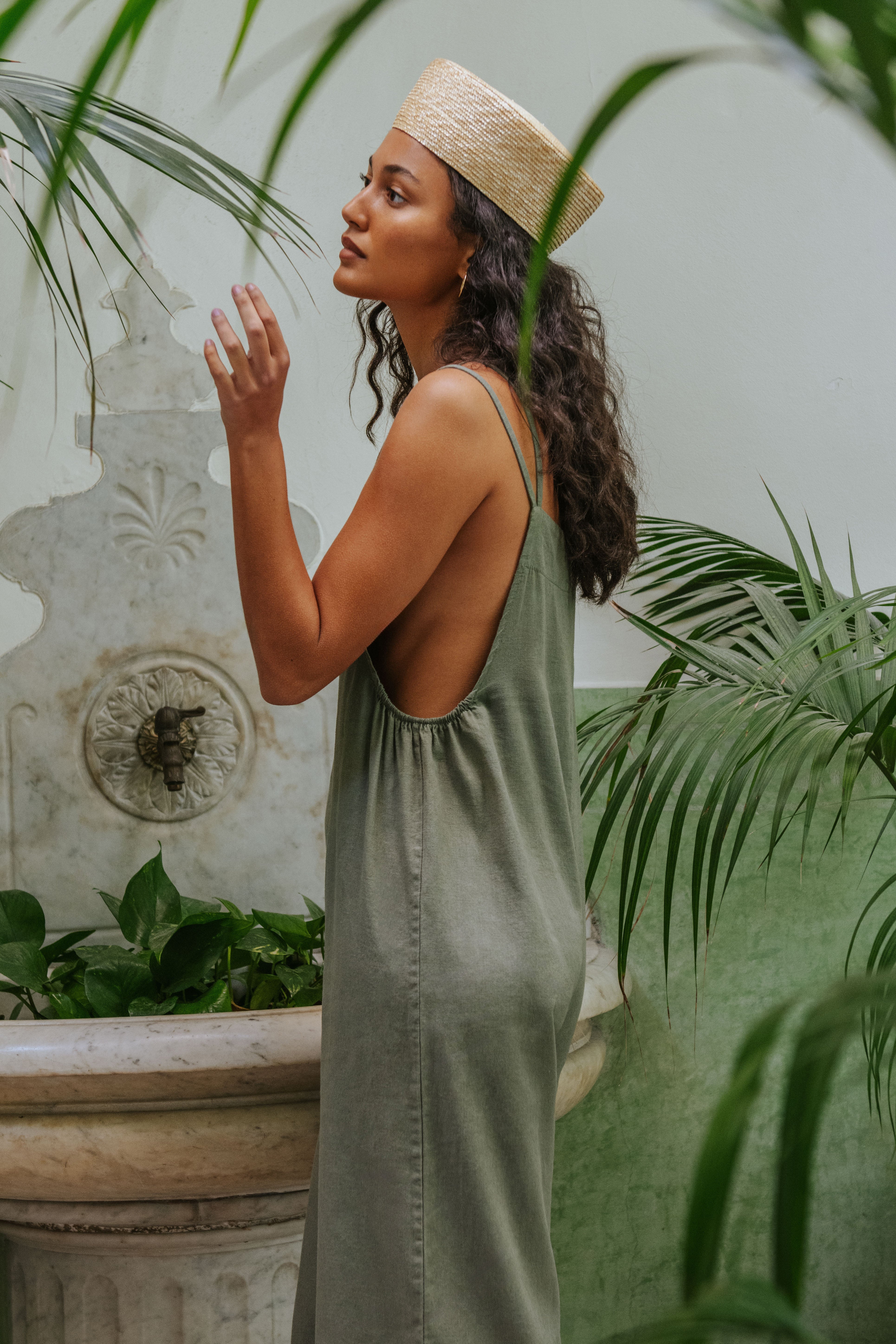 PAZ JUMPSUIT // GREEN LINEN