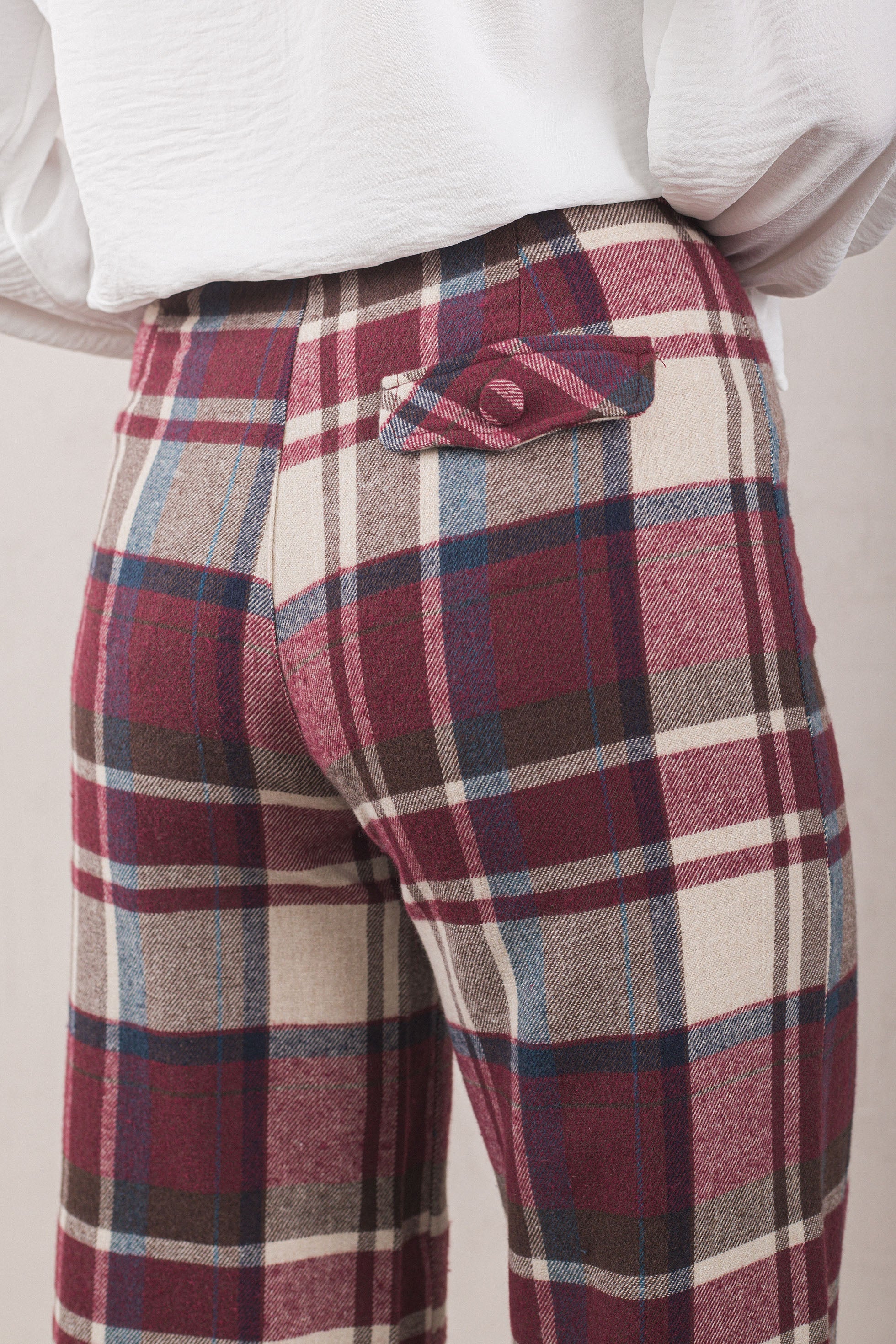 PANTALON GABRIELA // À CARREAUX BORDEAUX