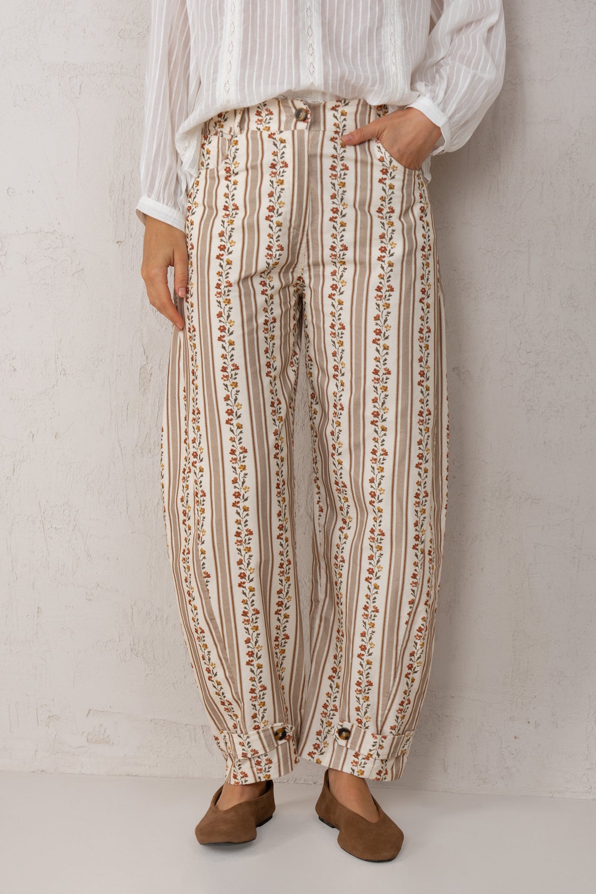 PANTALÓN GAIA // FLORES TOFFEE