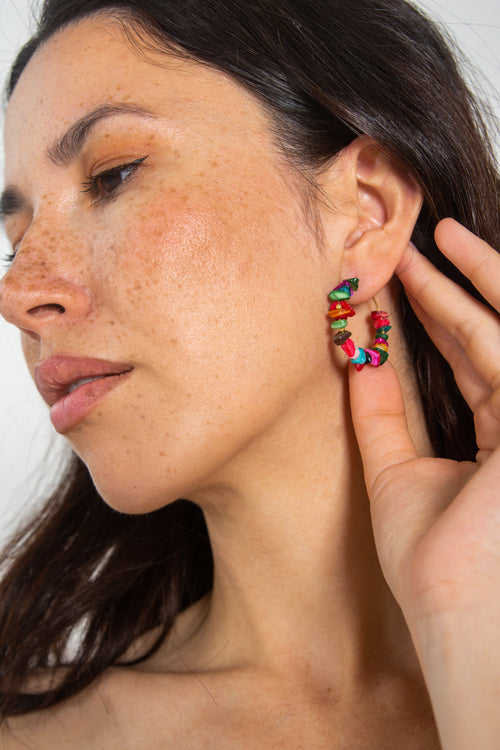 STONE HOOP EARRINGS // MULTICOLOR image 1