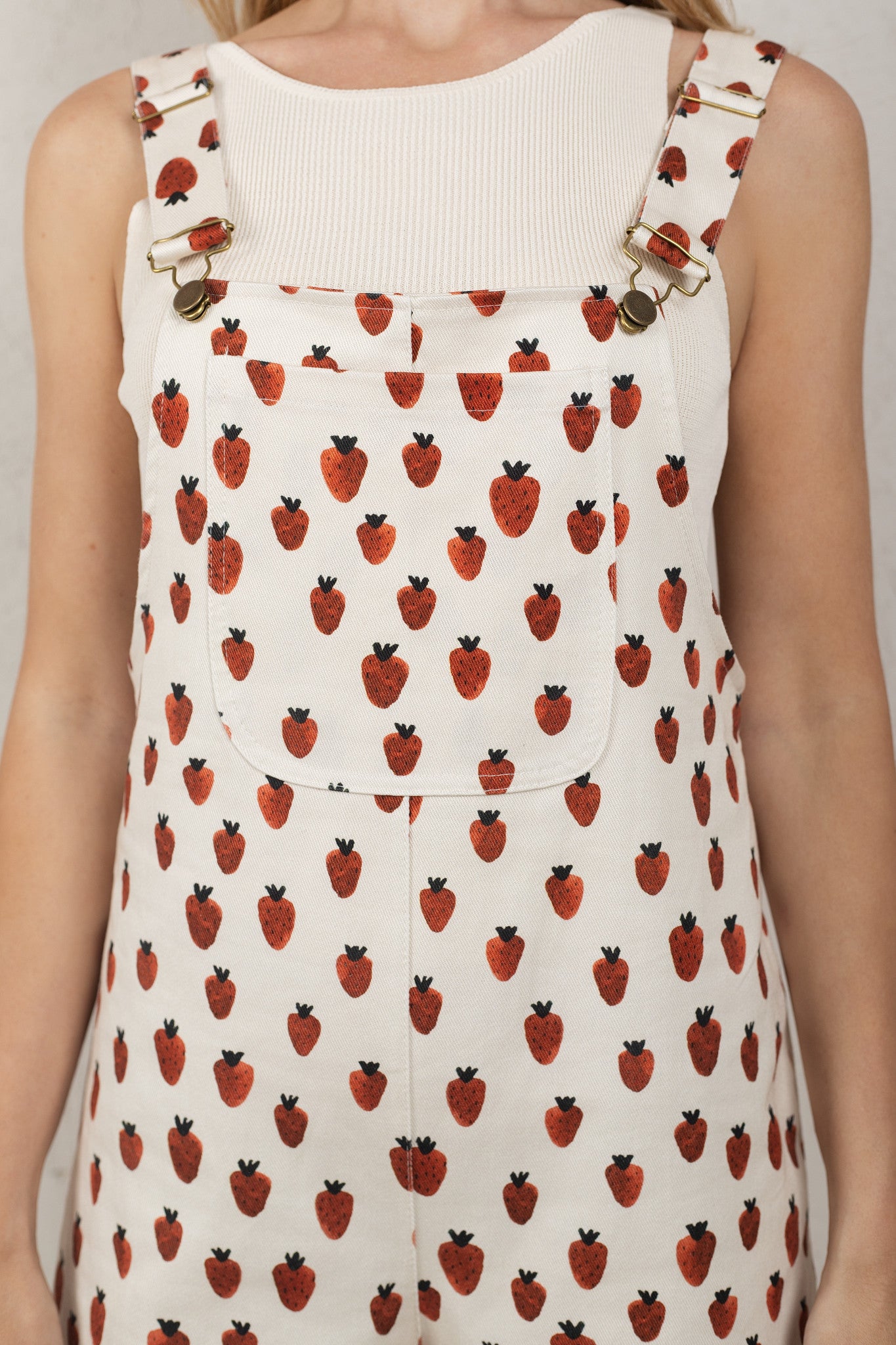 PETO CARMELA // FRESAS