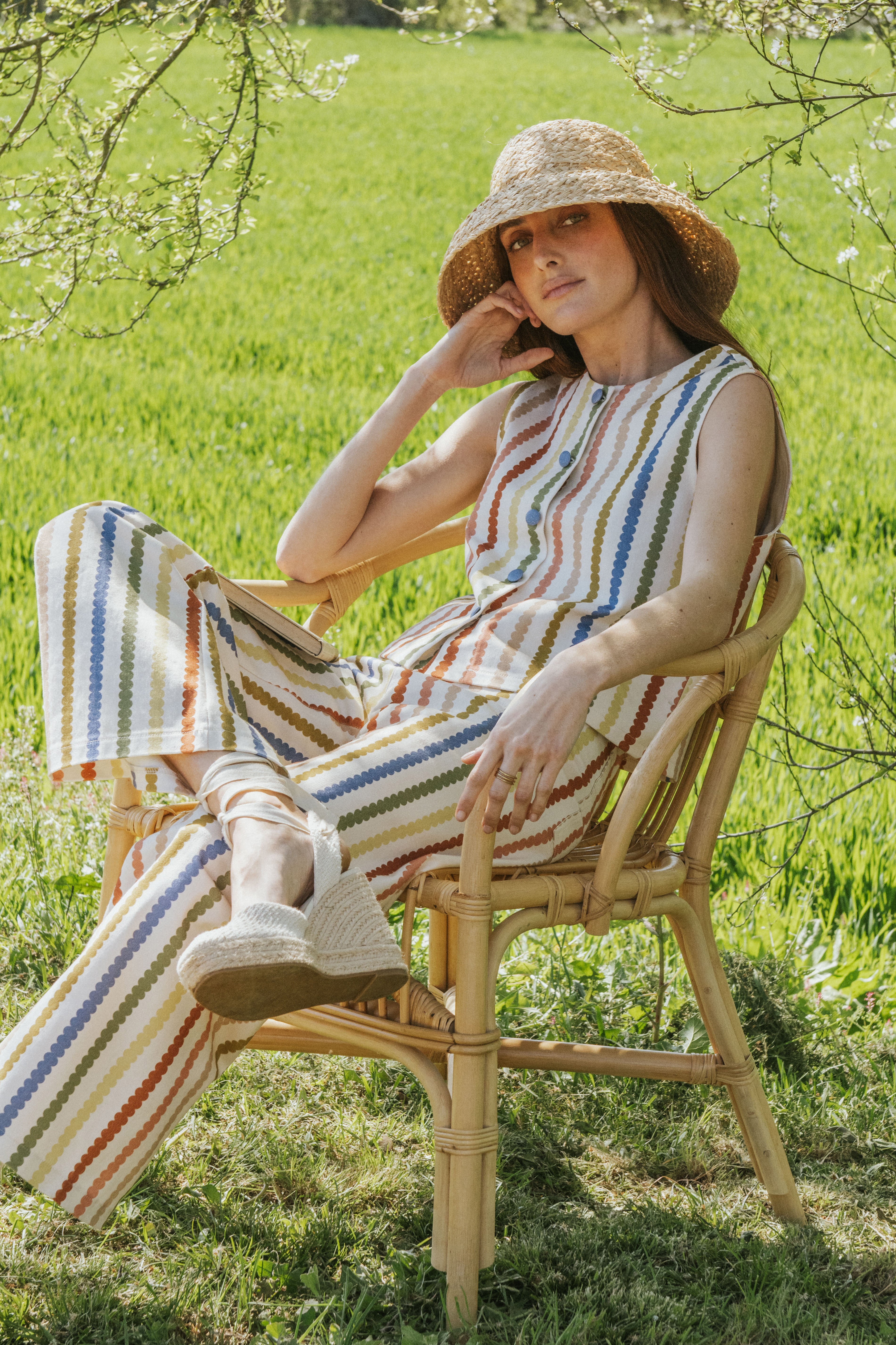 CHALECO MÍA // RAYAS DE COLORES