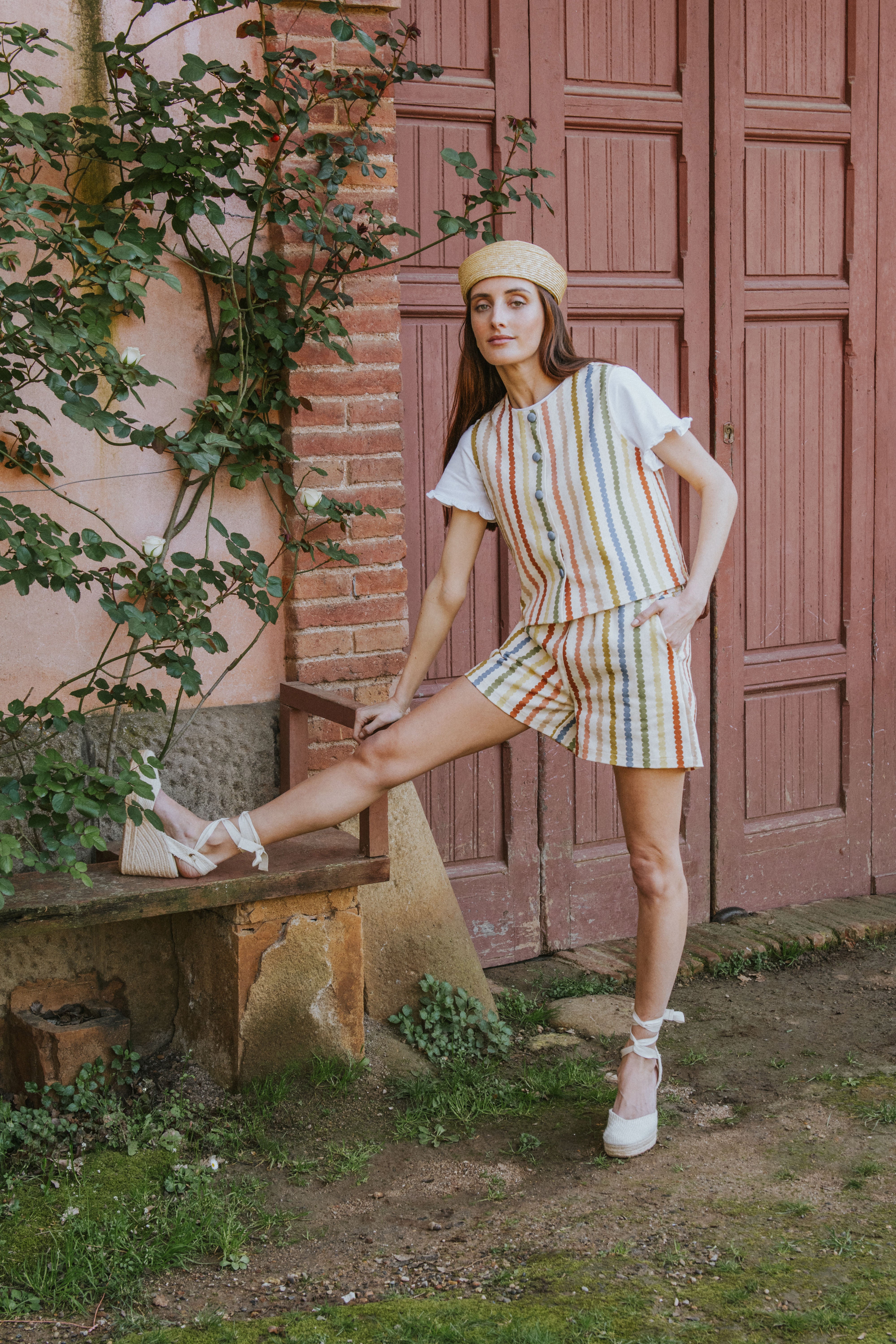 SHORT VEGA // RAYAS DE COLORES