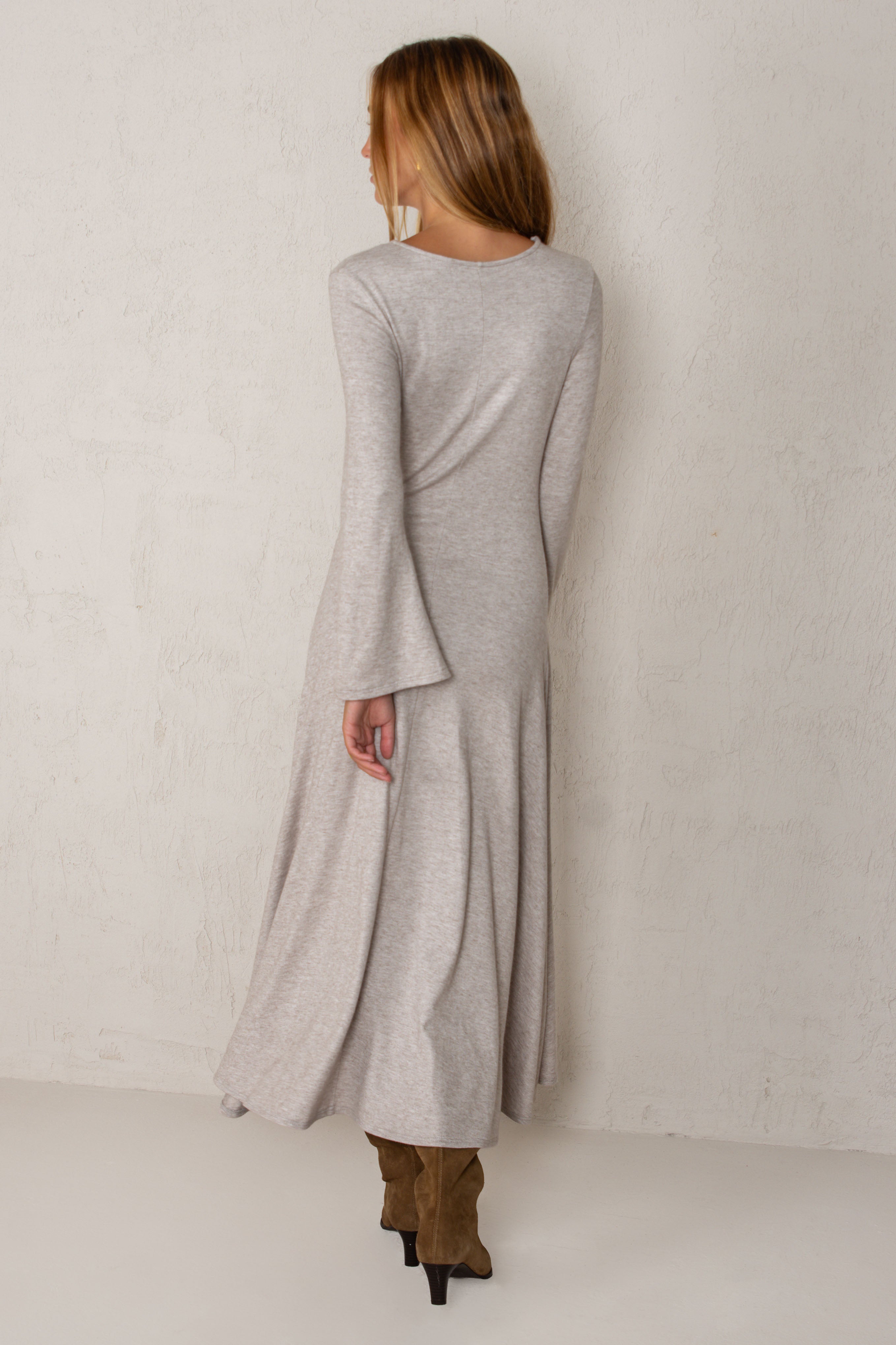 VESTIDO ISABELLA // BEIGE