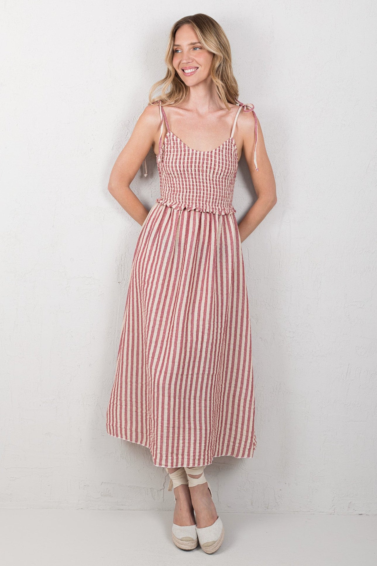 VESTIDO ALEJANDRA // RAYAS GRANATE