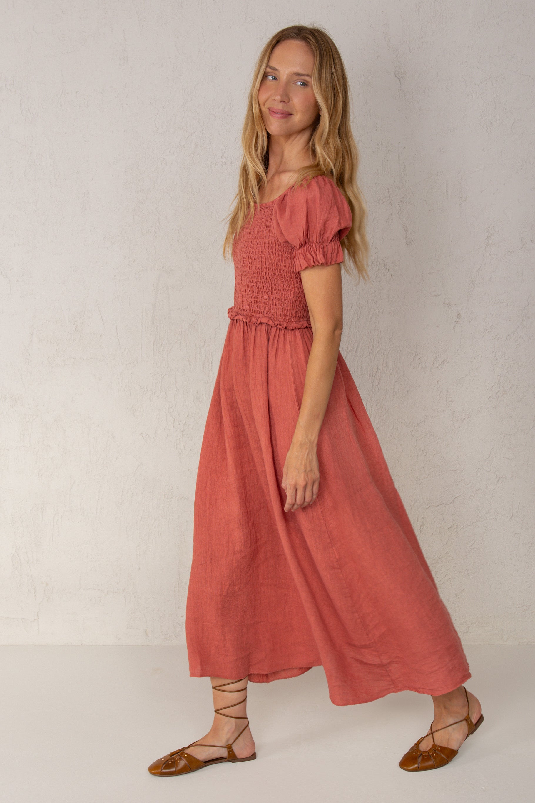 VESTIDO CATALINA // LINO ROSADO // ON DEMAND