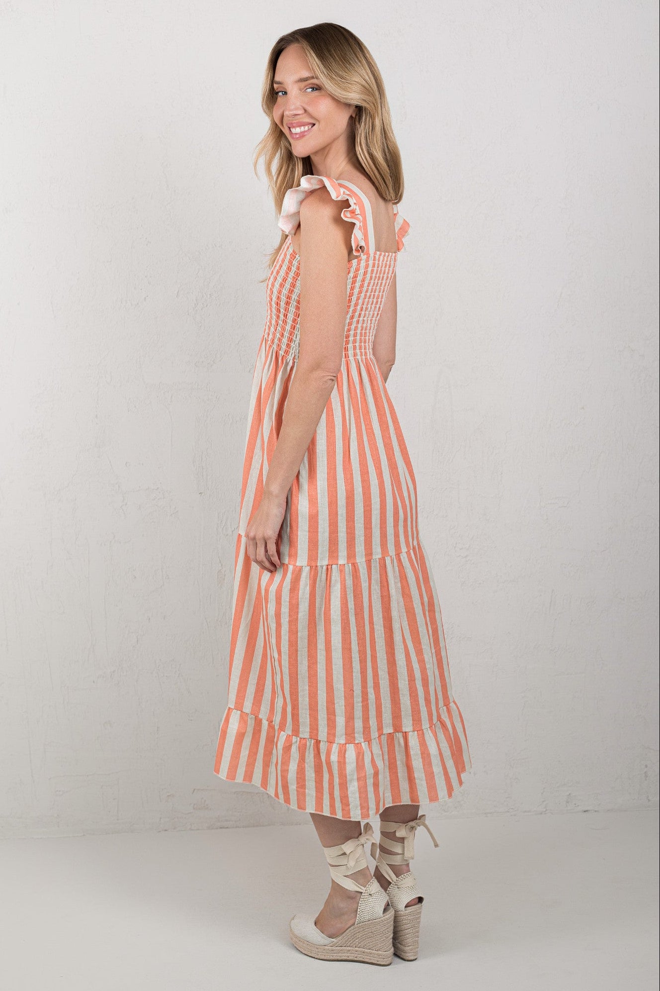 VESTIDO LÍA // LINO RAYAS CORAL