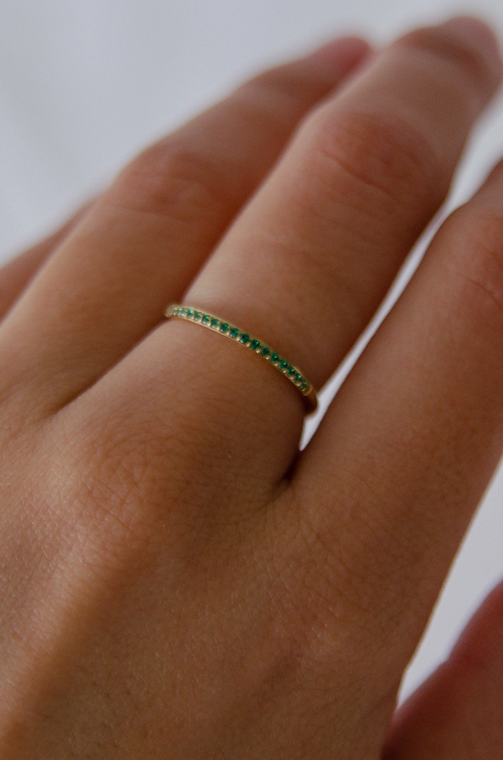 GREEN SPARKLE RING